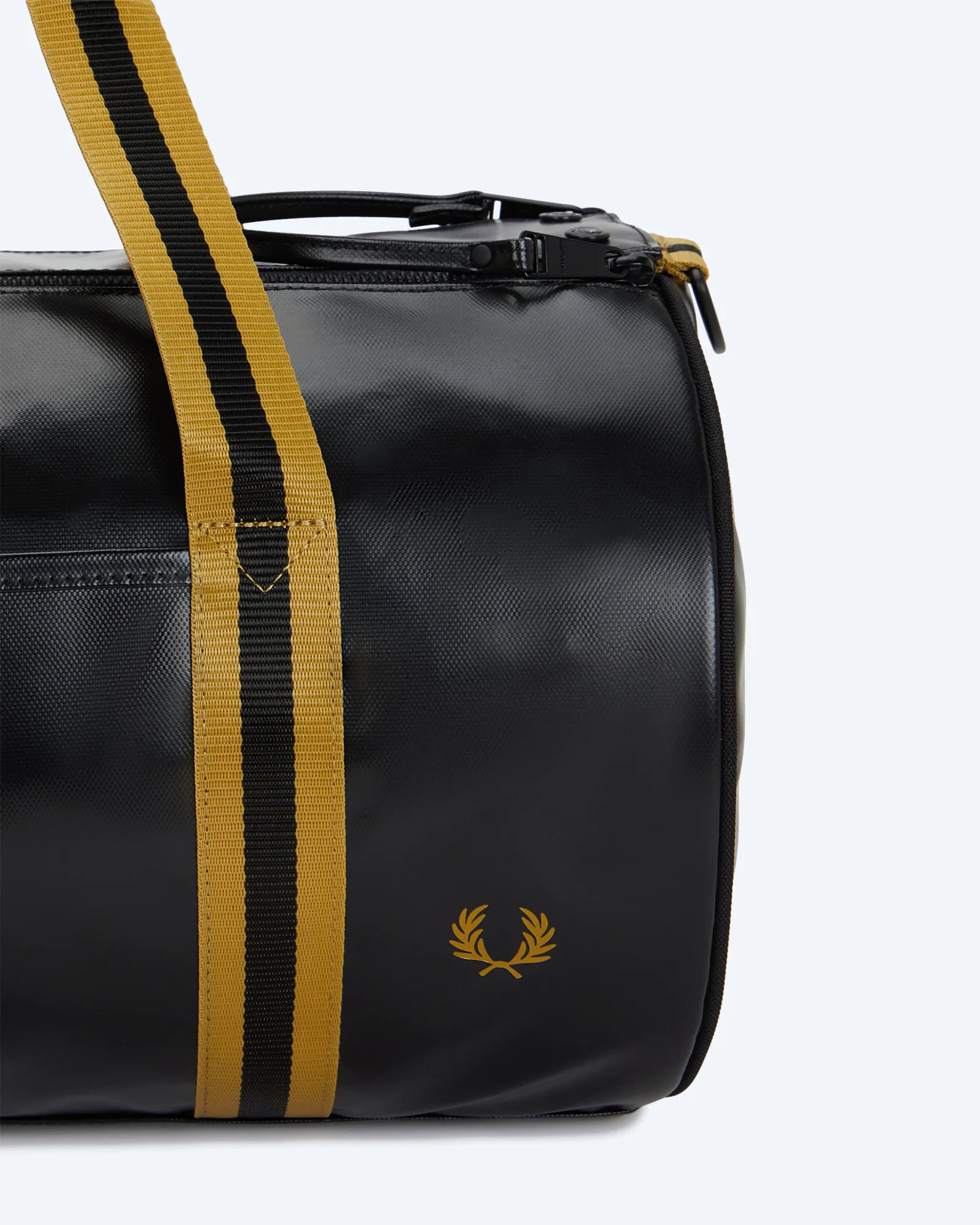 Tipped Classic Barrel Bag Black/Gold