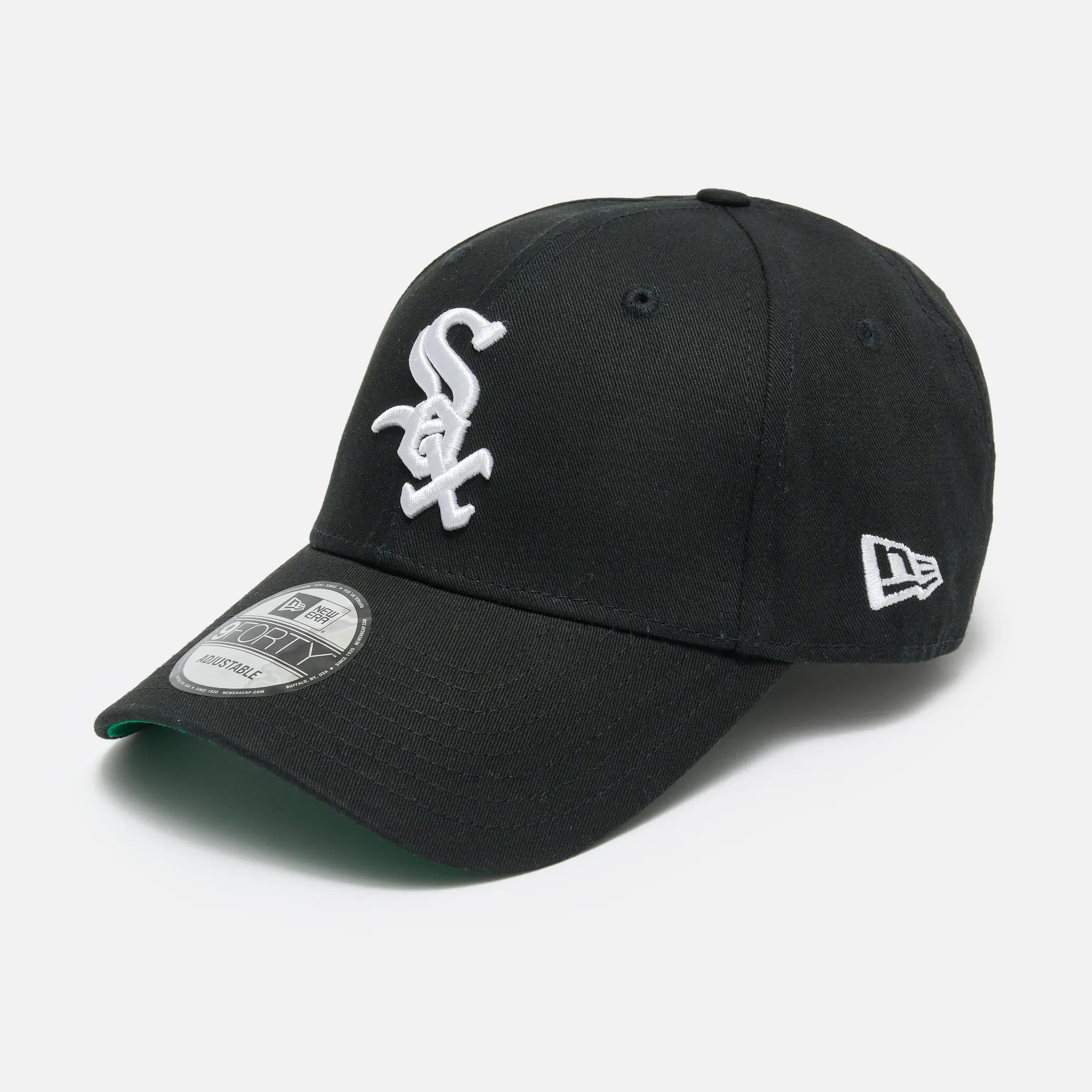 New Era MLB Chicago White Sox Team Side Patch 9Forty Strapback Cap Black BLKWHI