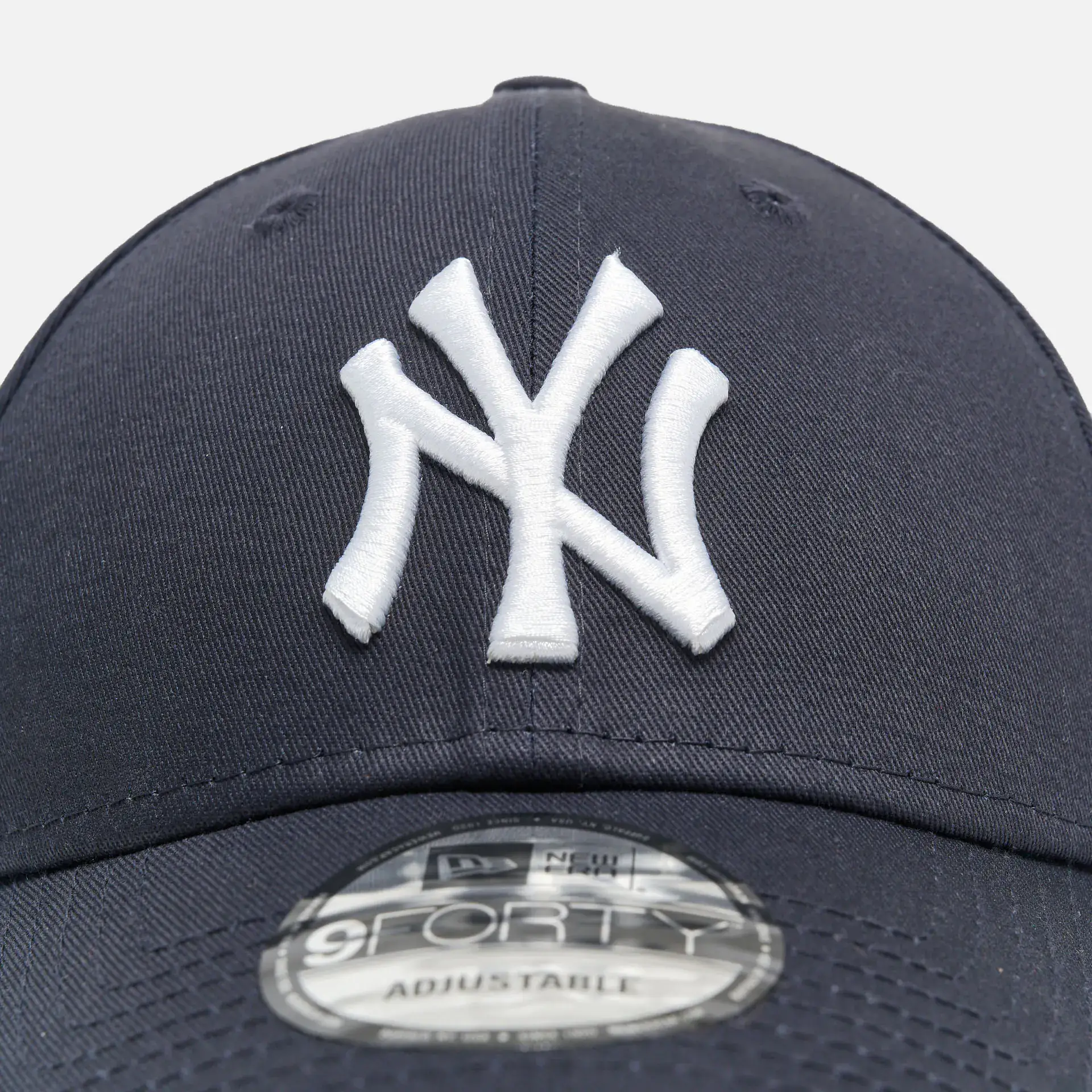 New Era MLB NY Yankees Team Side Patch 9Forty Strapback Cap Navy NVYWHI