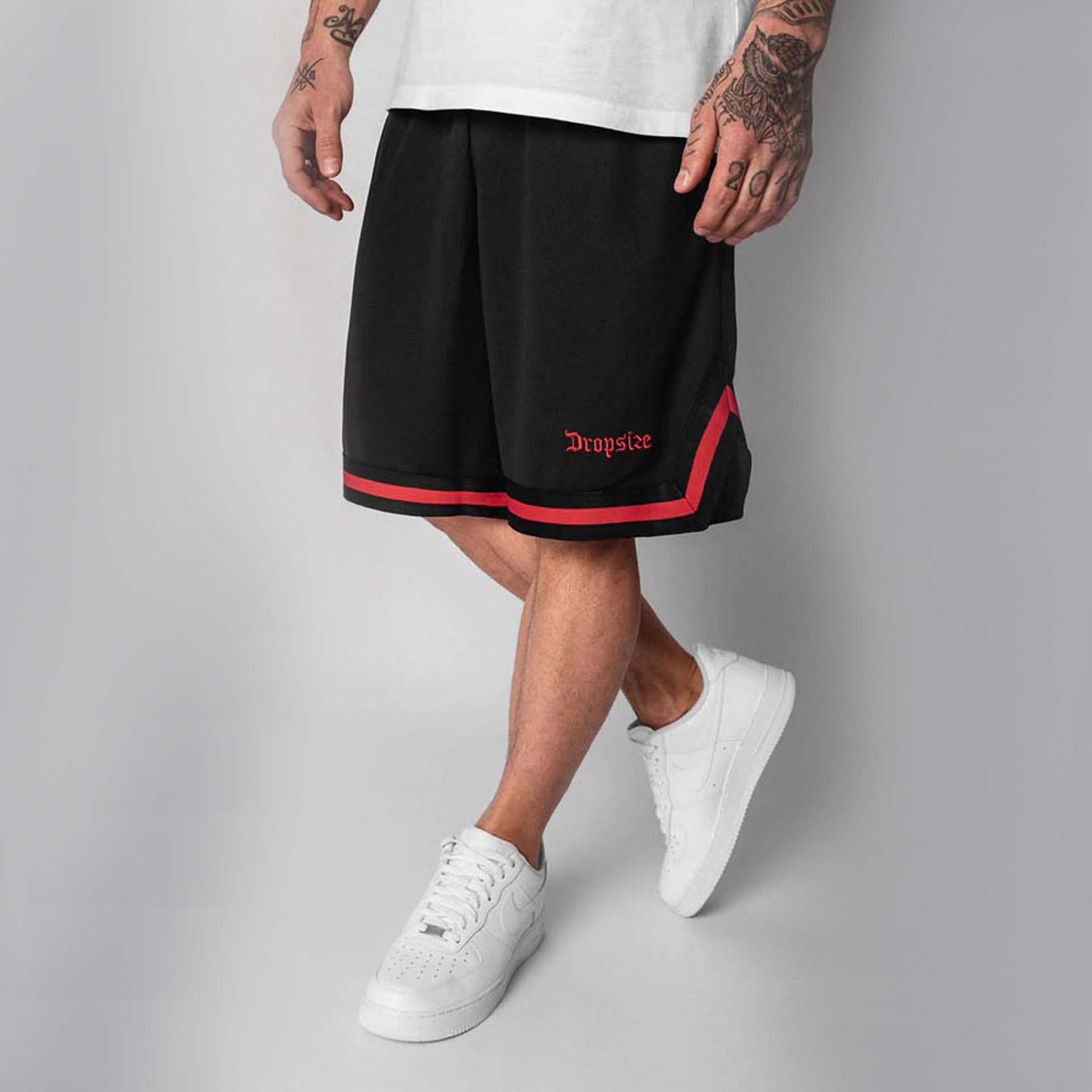 Dropsize Logo Mesh Shorts Black/Red