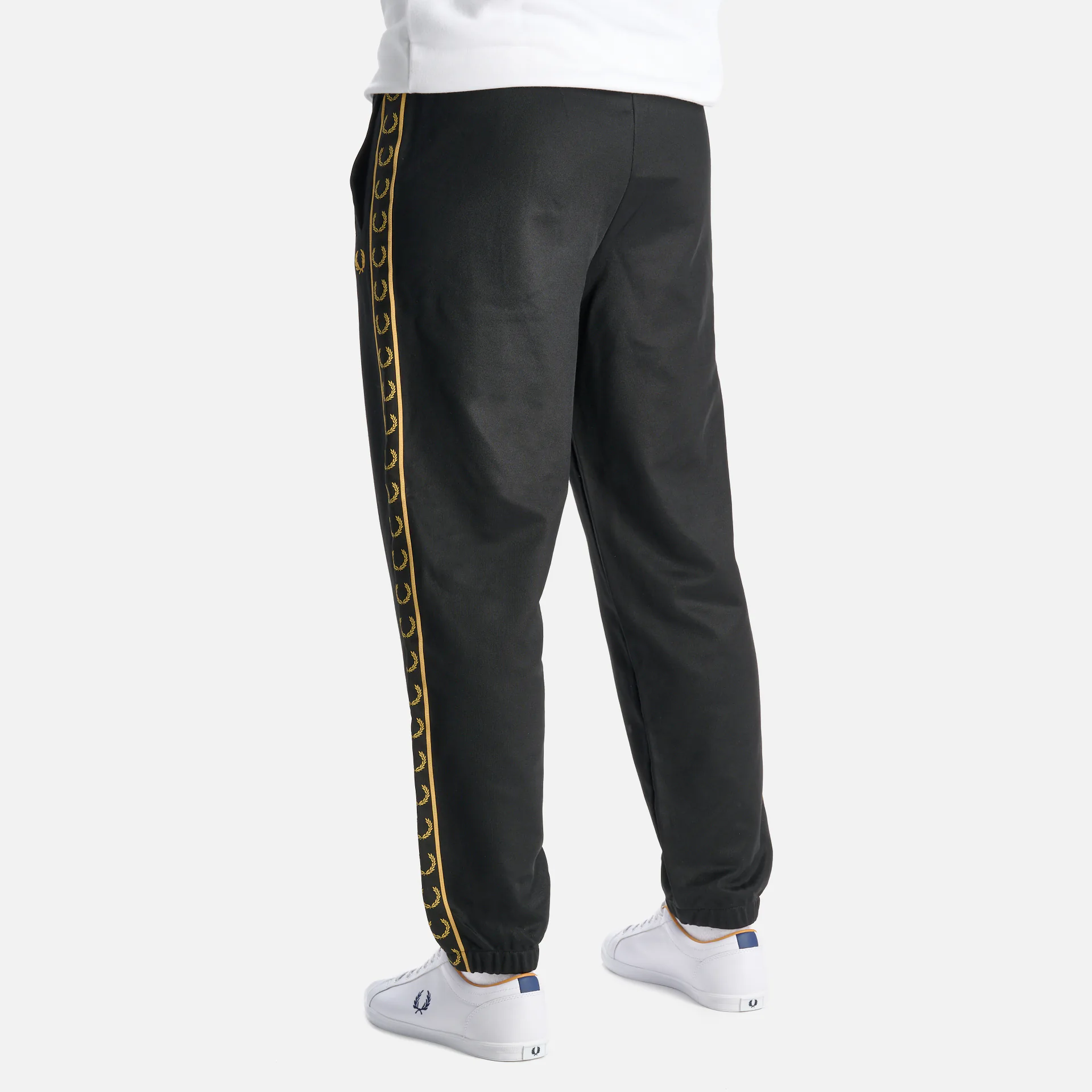 Fred Perry Seasonal Taped Track Pant Black/1964 Gold