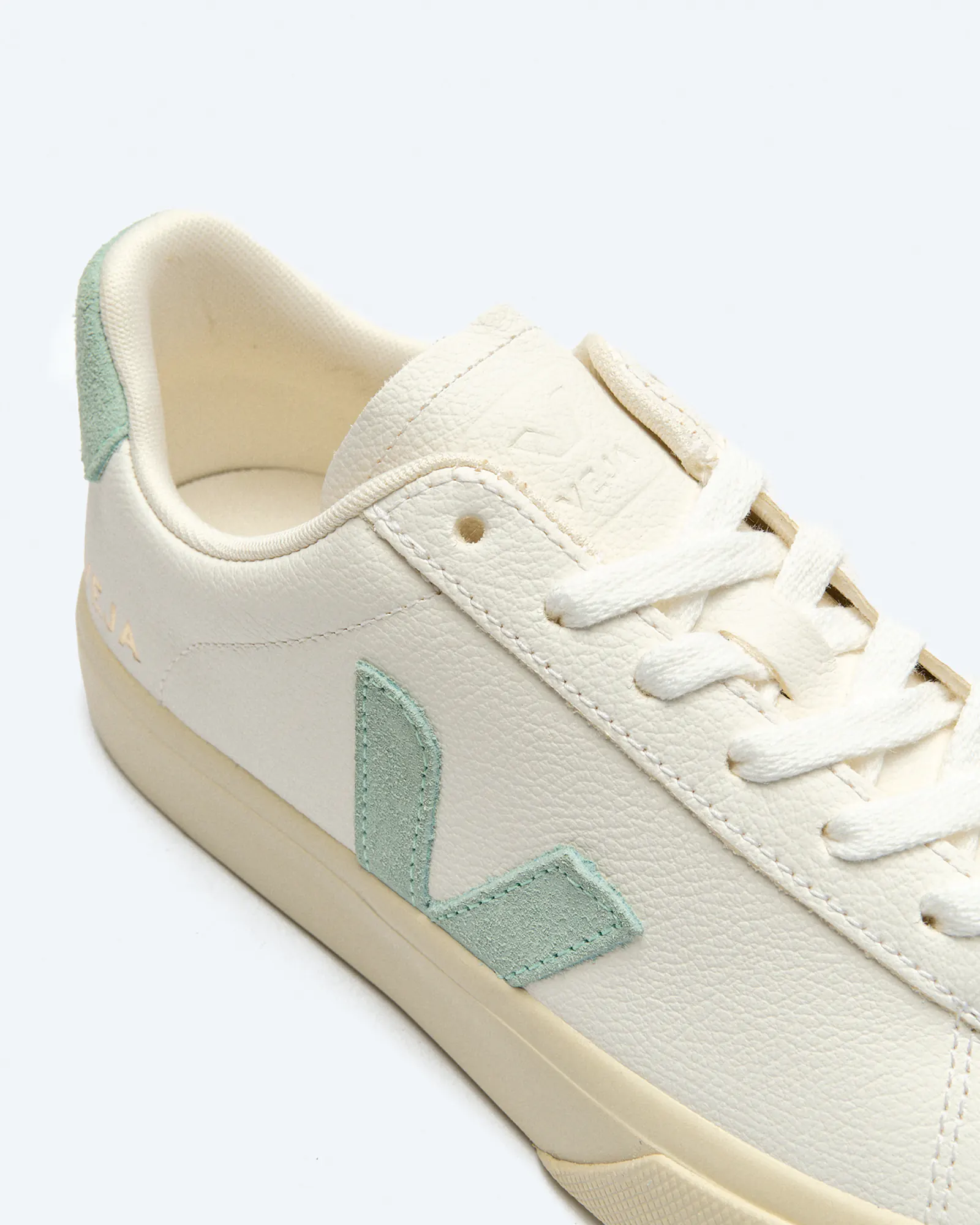 Veja Campo Chromefree Leather Sneaker Extra White/Matcha Veja Campo Chromefree Leather Sneaker Extra White/Matcha