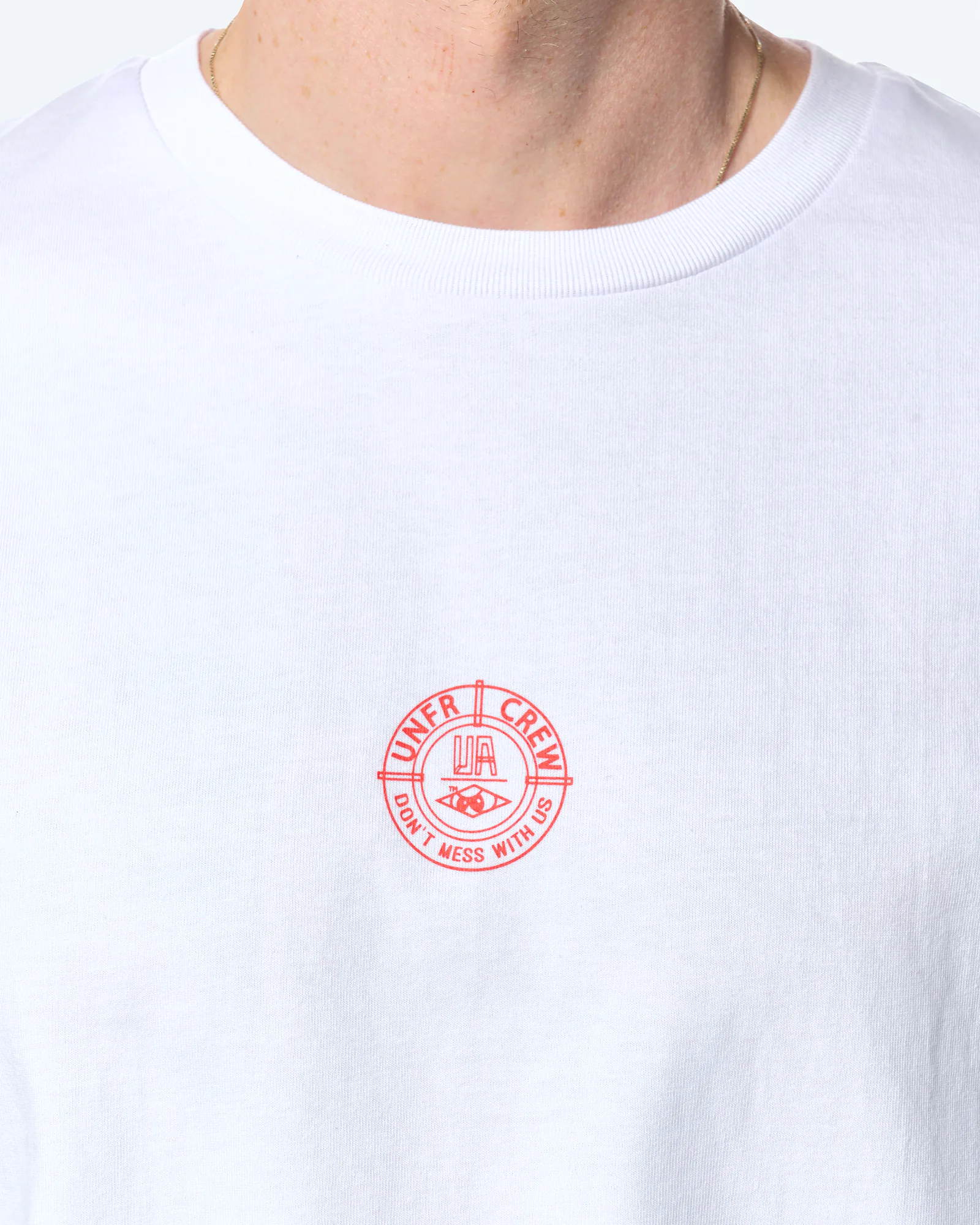 DMWU Pin T-Shirt White/Red