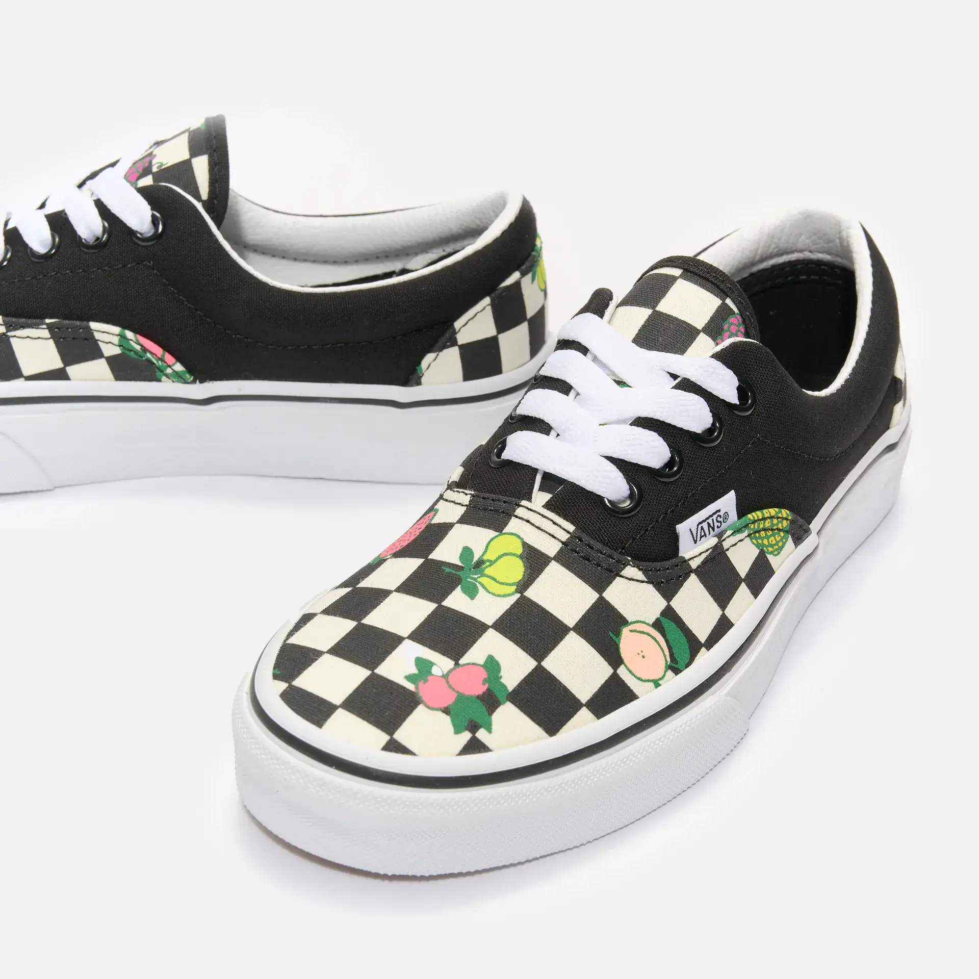 Vans Era Sneakers Fruit Checkerboard Black/White Vans Era Sneakers Fruit Checkerboard Black/White