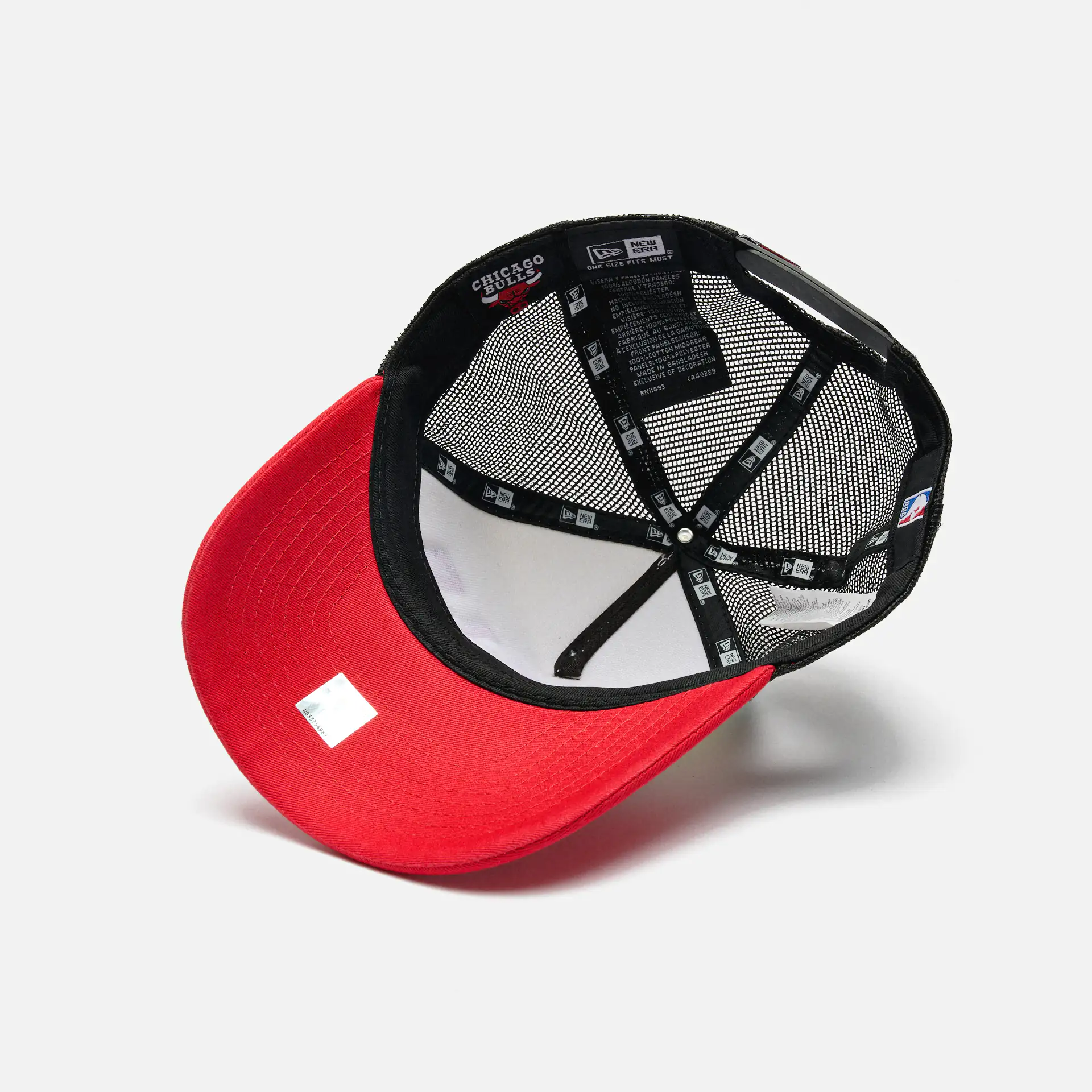 New Era MLB Chicago Bulls Team Colour Block Trucker Cap White/Red/Black