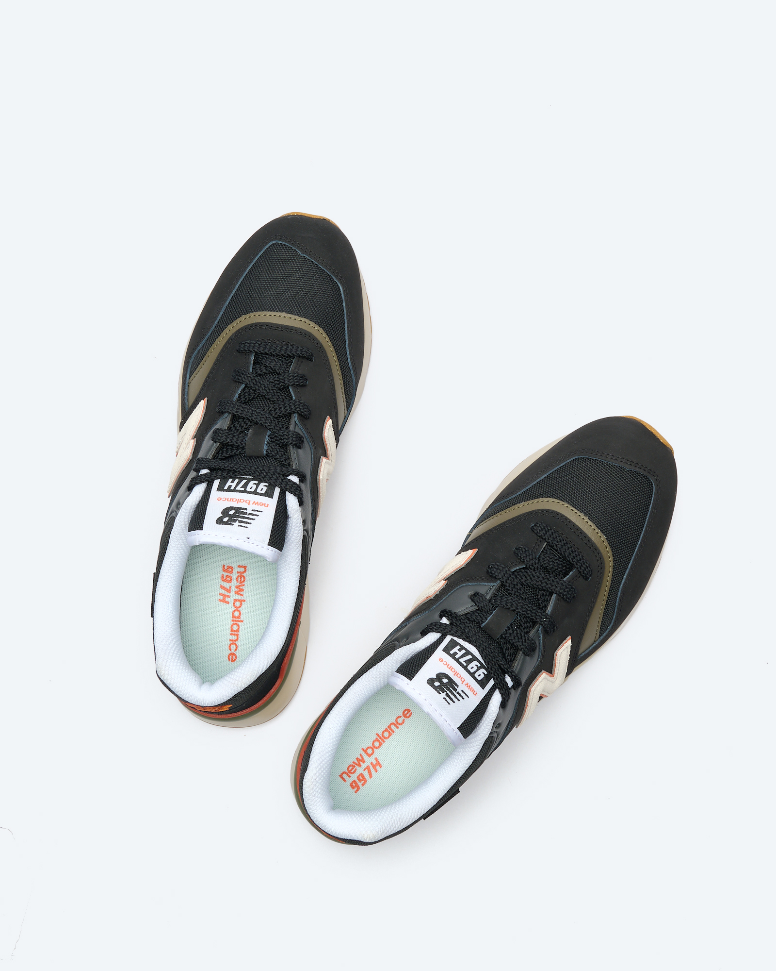 CM997 Sneaker Black