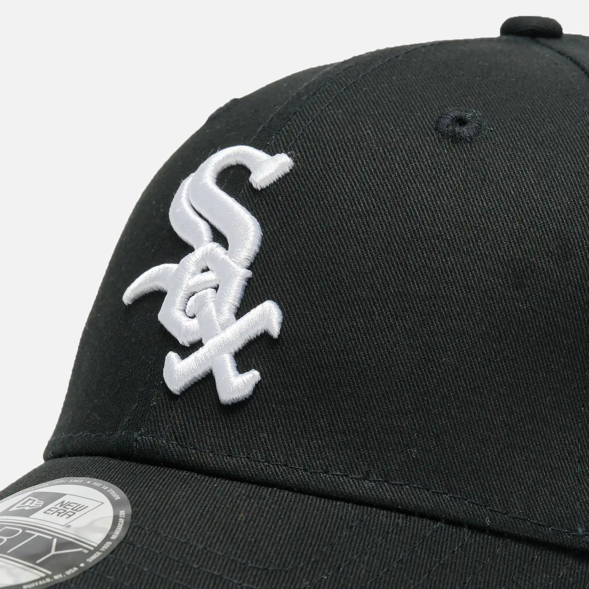 New Era MLB Chicago White Sox Team Side Patch 9Forty Strapback Cap Black BLKWHI New Era MLB Chicago White Sox Team Side Patch 9Forty Strapback Cap Black BLKWHI