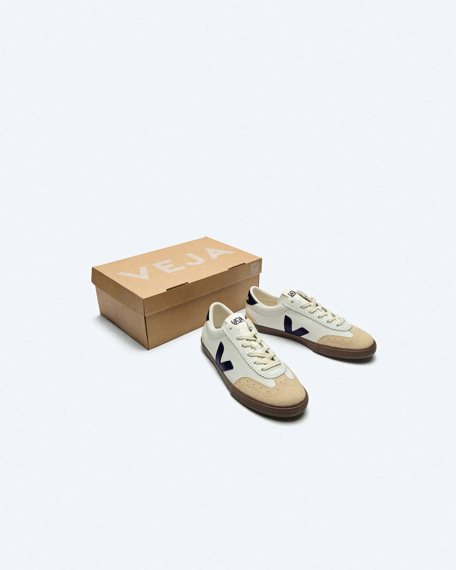 Veja Volley O.T. Leather Sneaker White Nautico Bark Veja Volley O.T. Leather Sneaker White Nautico Bark