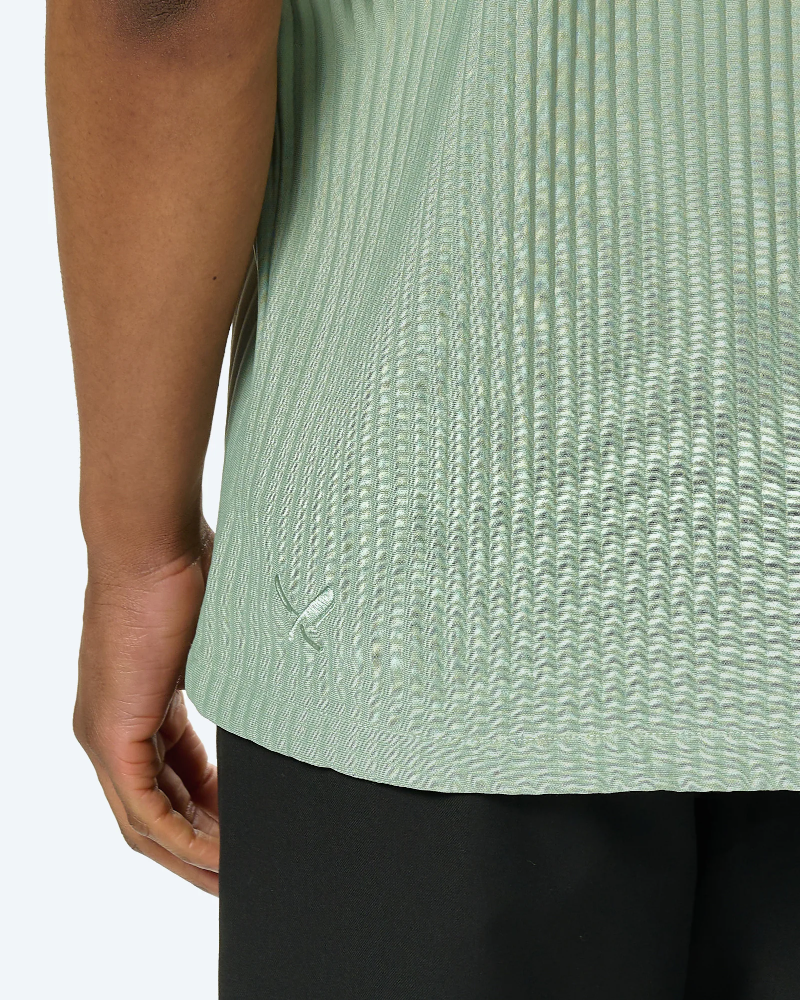 Distorted People Plissee Shirt Sage