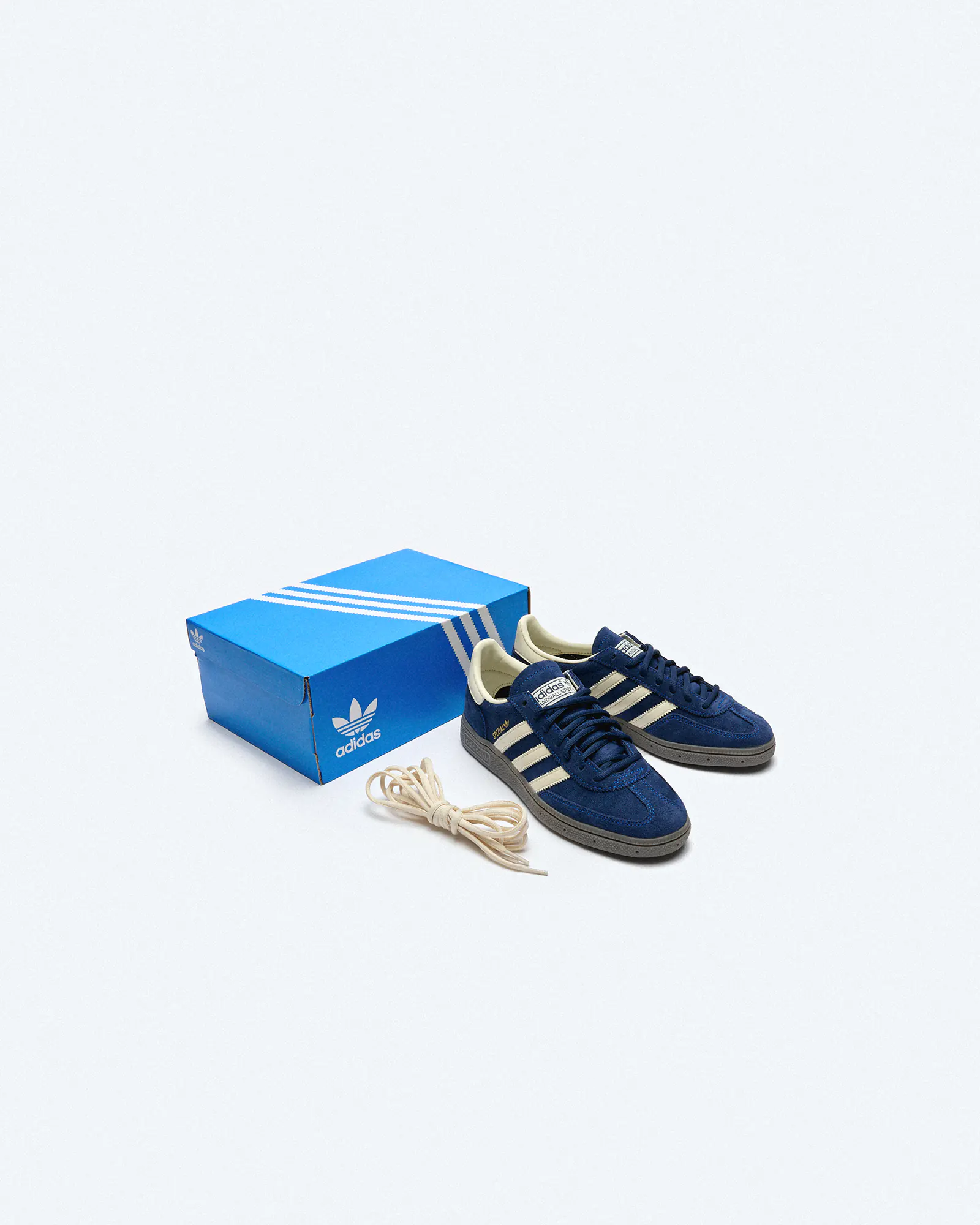 adidas Originals Handball Spezial Sneaker Night Indigo/Cream White adidas Originals Handball Spezial Sneaker Night Indigo/Cream White