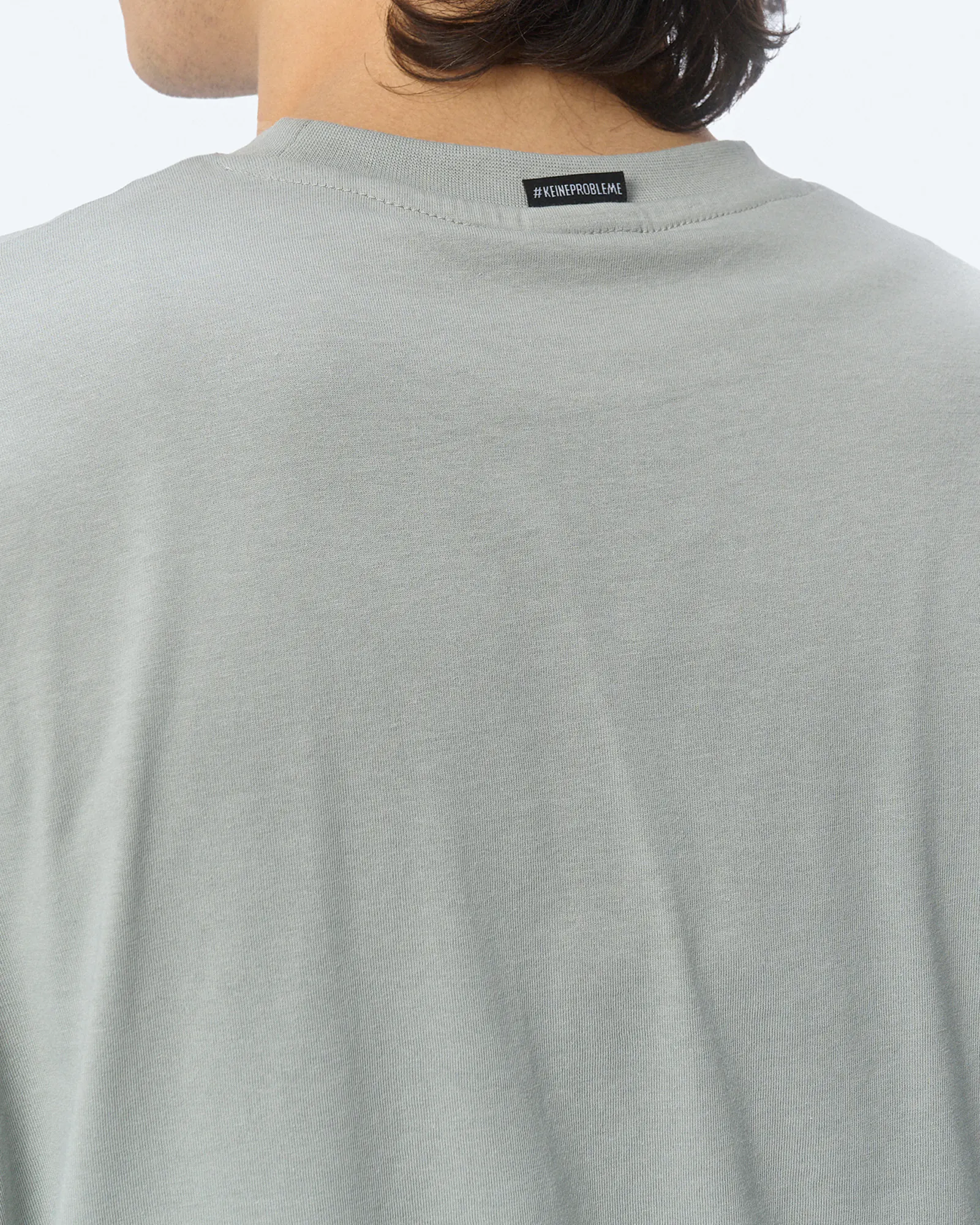 Kleinigkeit Bois Straightcut T-Shirt It Is What It Is Soft Grey Kleinigkeit Bois Straightcut T-Shirt It Is What It Is Soft Grey