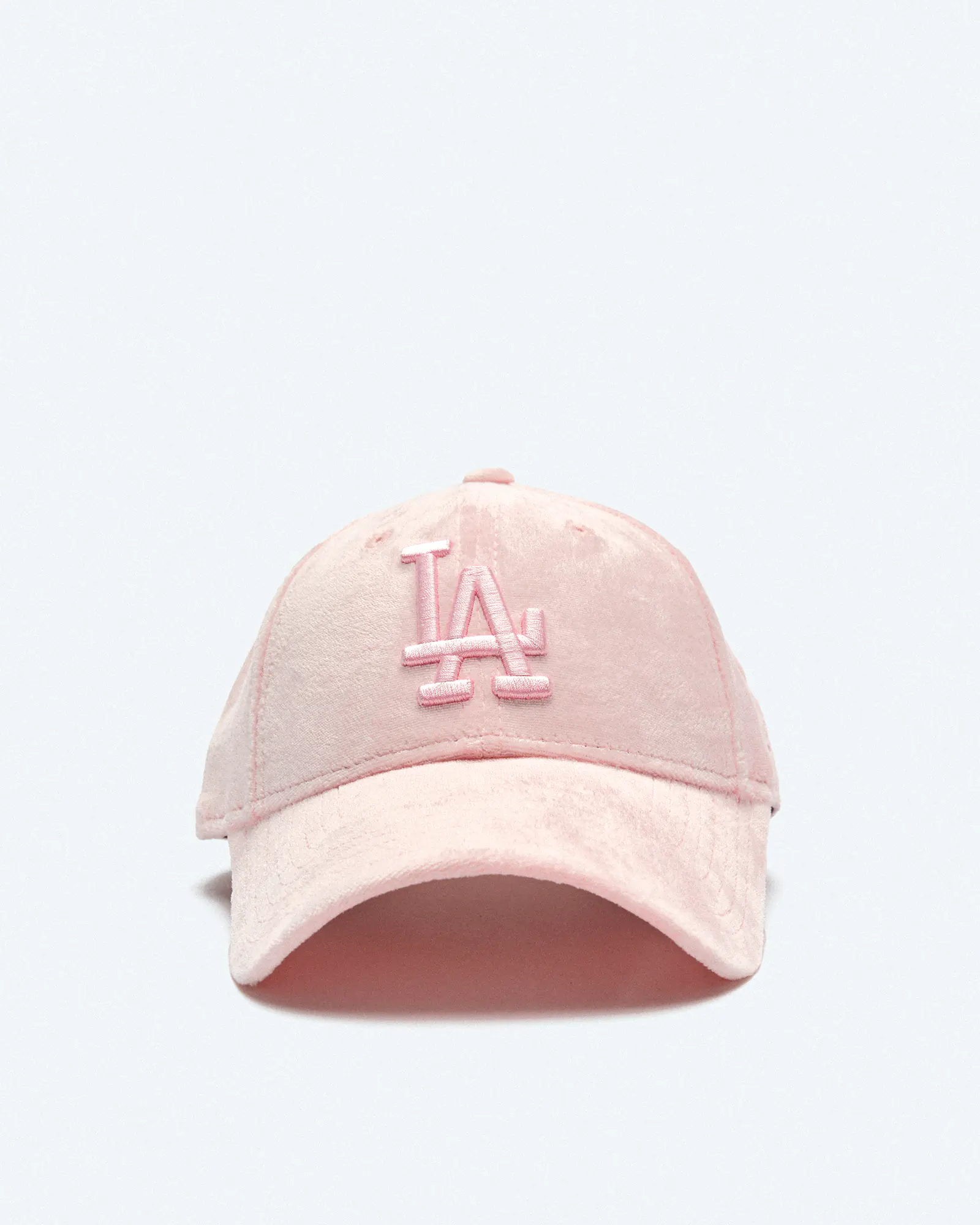 New Era MLB LA Dodgers Female Velour 9Forty Strapback Cap Pink New Era MLB LA Dodgers Female Velour 9Forty Strapback Cap Pink