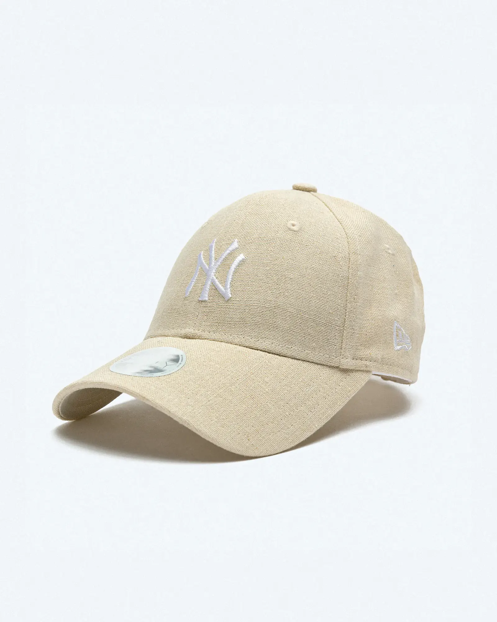 New Era NY Yankees Women Linen 9Forty Strapback Cap Beige New Era NY Yankees Women Linen 9Forty Strapback Cap Beige