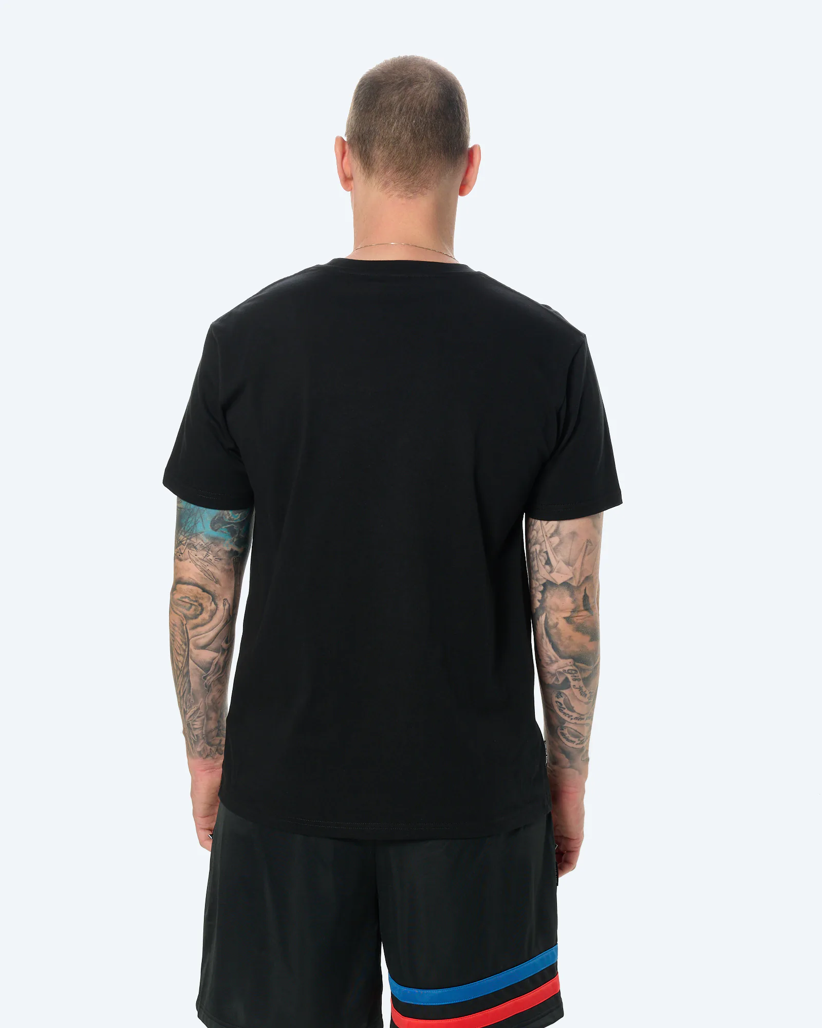 DMWU Pin T-Shirt Black/Skyblue
