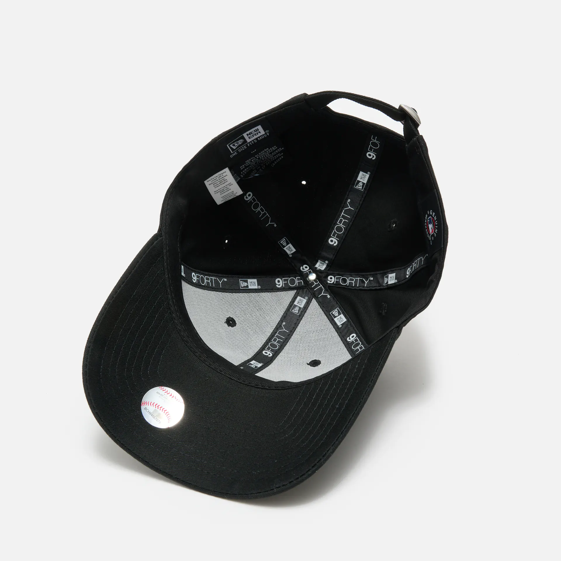 New Era MLB NY Yankees League Essential 9Forty Strapback Cap Black/TPN