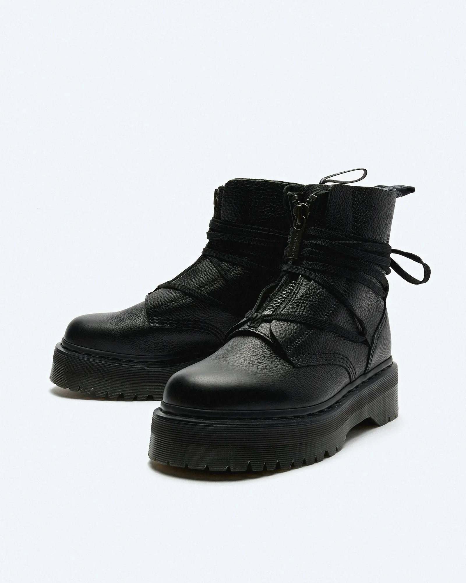 Dr. Martens Jarrick II Pisa Boots Black Dr. Martens Jarrick II Pisa Boots Black