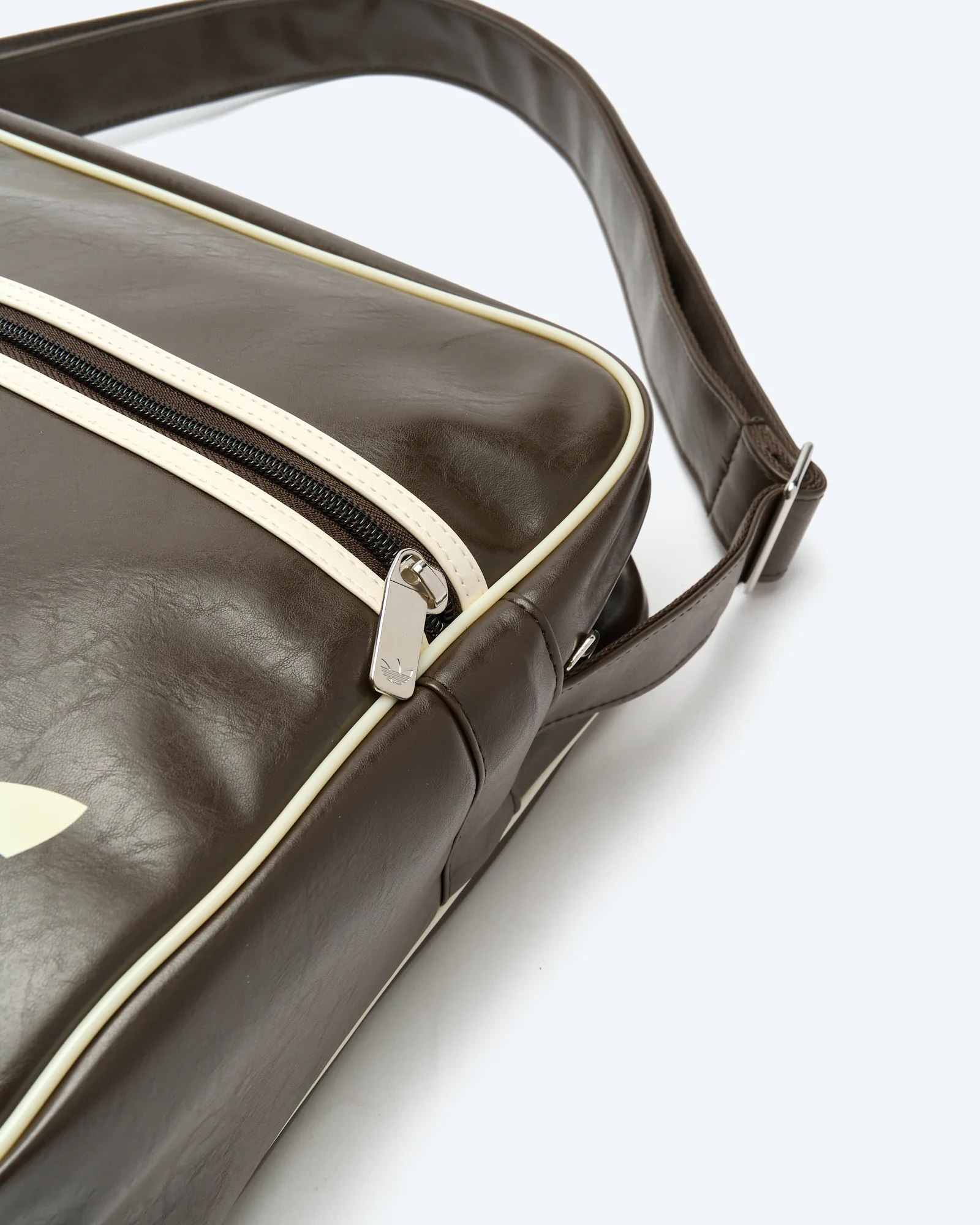 adidas OG Airliner Bag Dark Brown