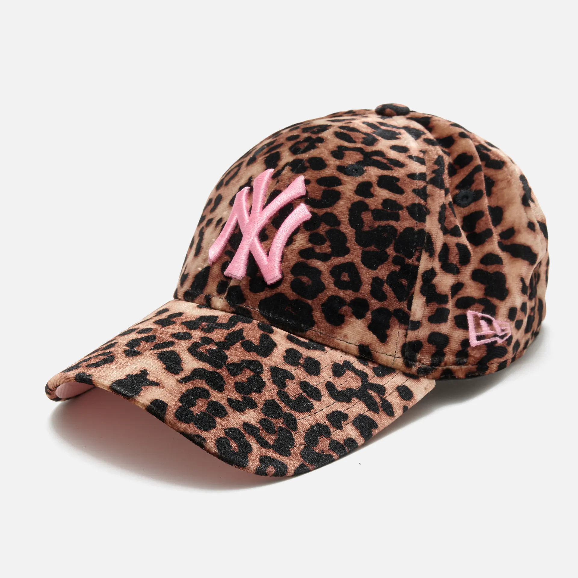 New Era MLB NY Yankees Women's Leo Velour 9Forty Strapback Cap CAMWRO