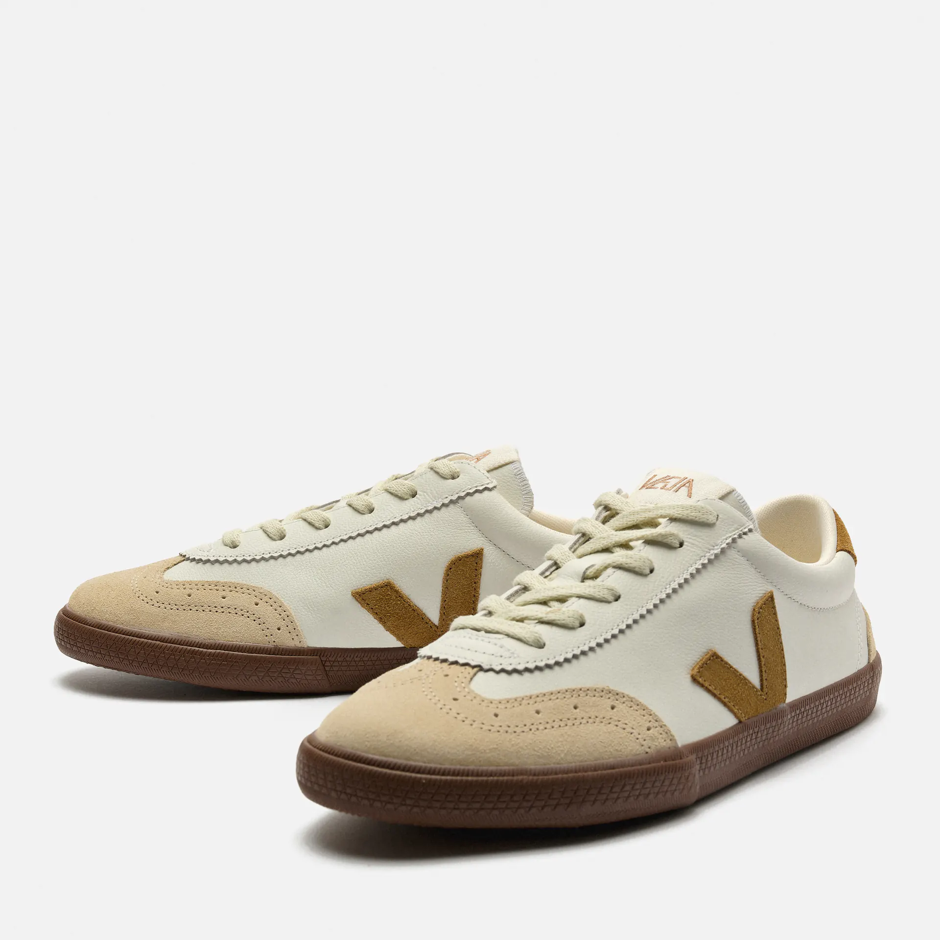 Veja Men Volley O.T. Leather Sneaker White/Tent/Bark