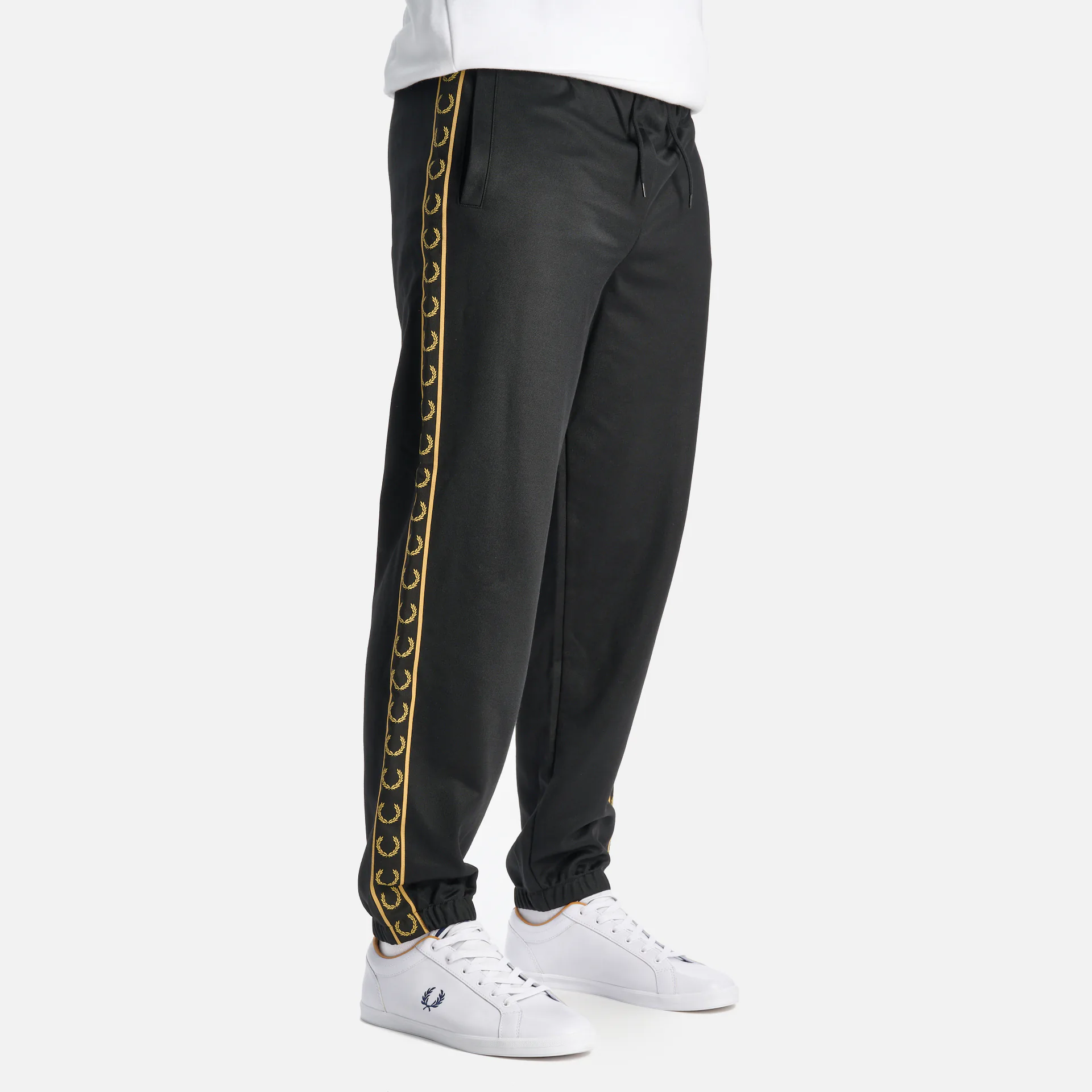 Fred Perry Seasonal Taped Track Pant Black/1964 Gold