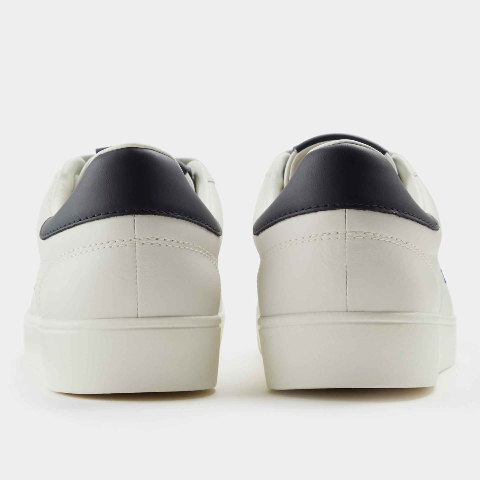 Fred Perry Spencer Leather Sneaker Porcelain