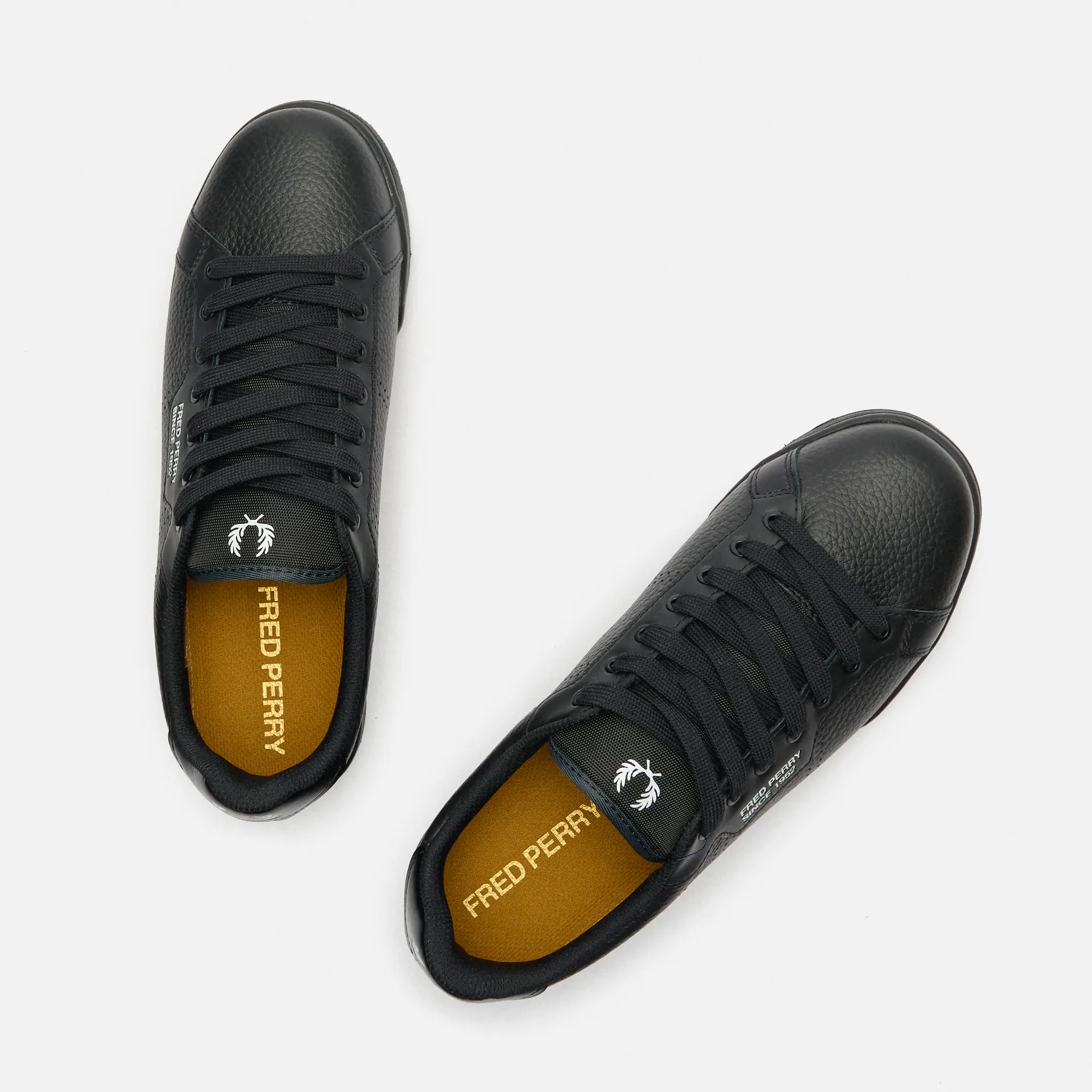 Fred Perry B722 Textured Leather Sneakers Black