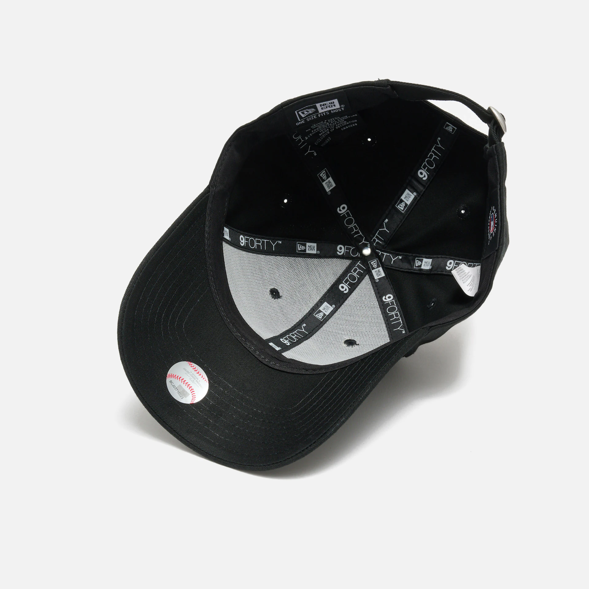 New Era MLB Chicago White Sox Team Outline 9Forty Strapback Cap Black/White