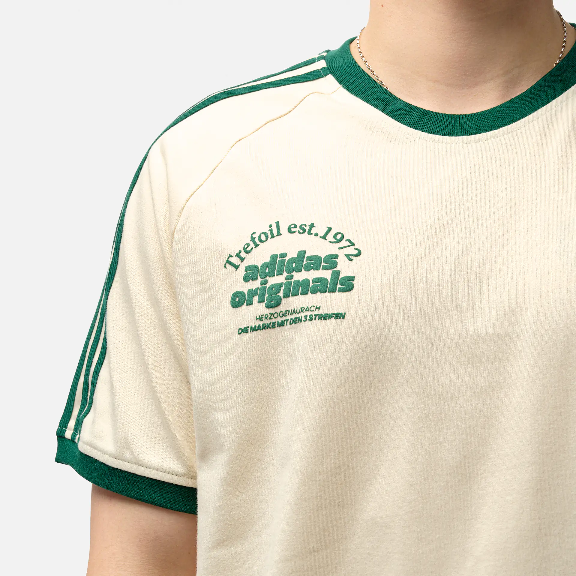 adidas Originals Sport Grafic Cali T-Shirt Wonder White