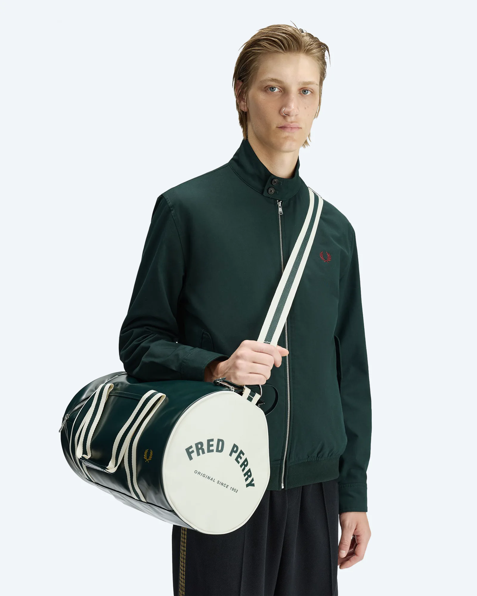 Fred Perry Classic Barrel Bag Grassroots/Ecru