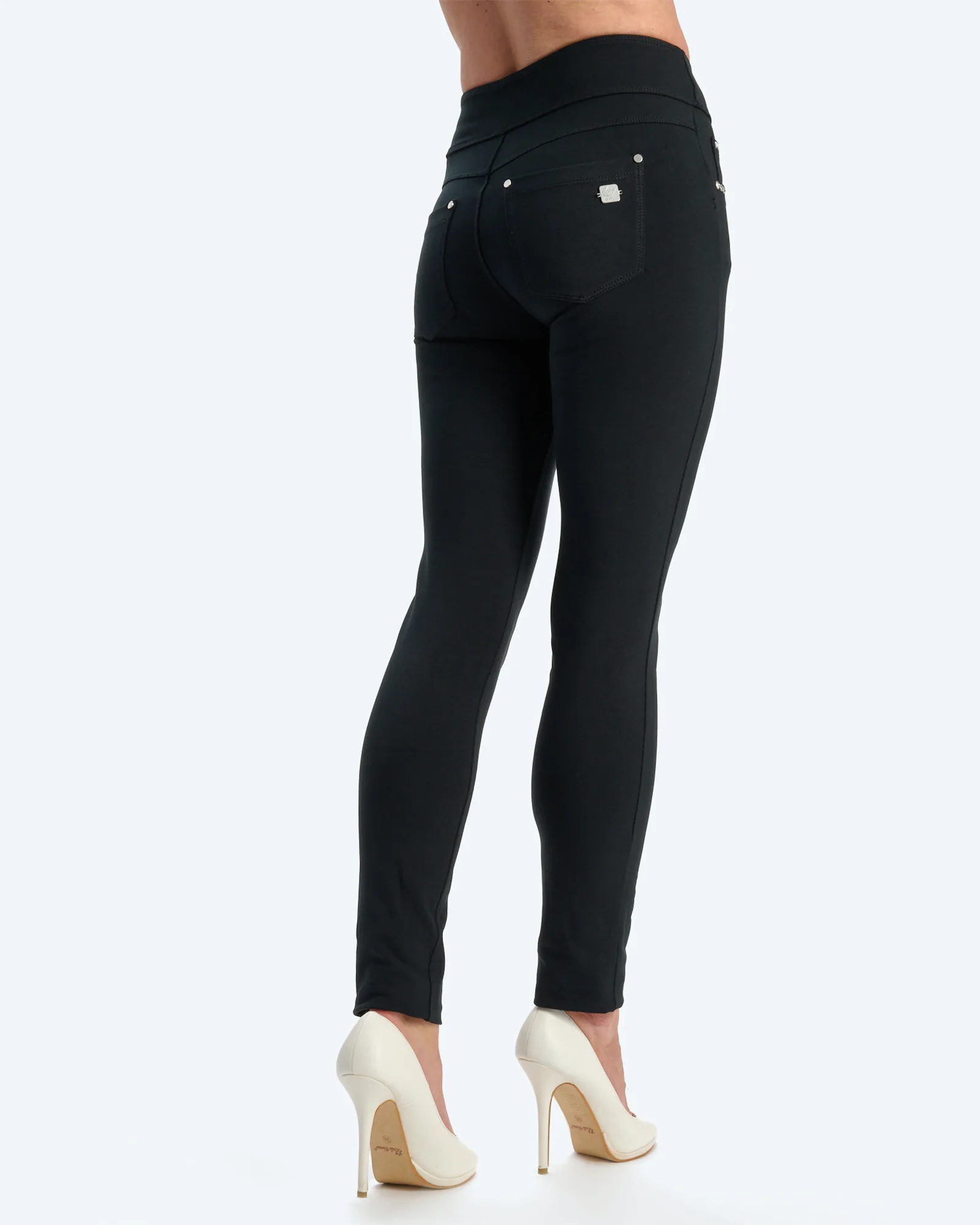 Freddy Skinny N.O.W. Meduim Waist Jeggings Black Freddy Skinny N.O.W. Meduim Waist Jeggings Black