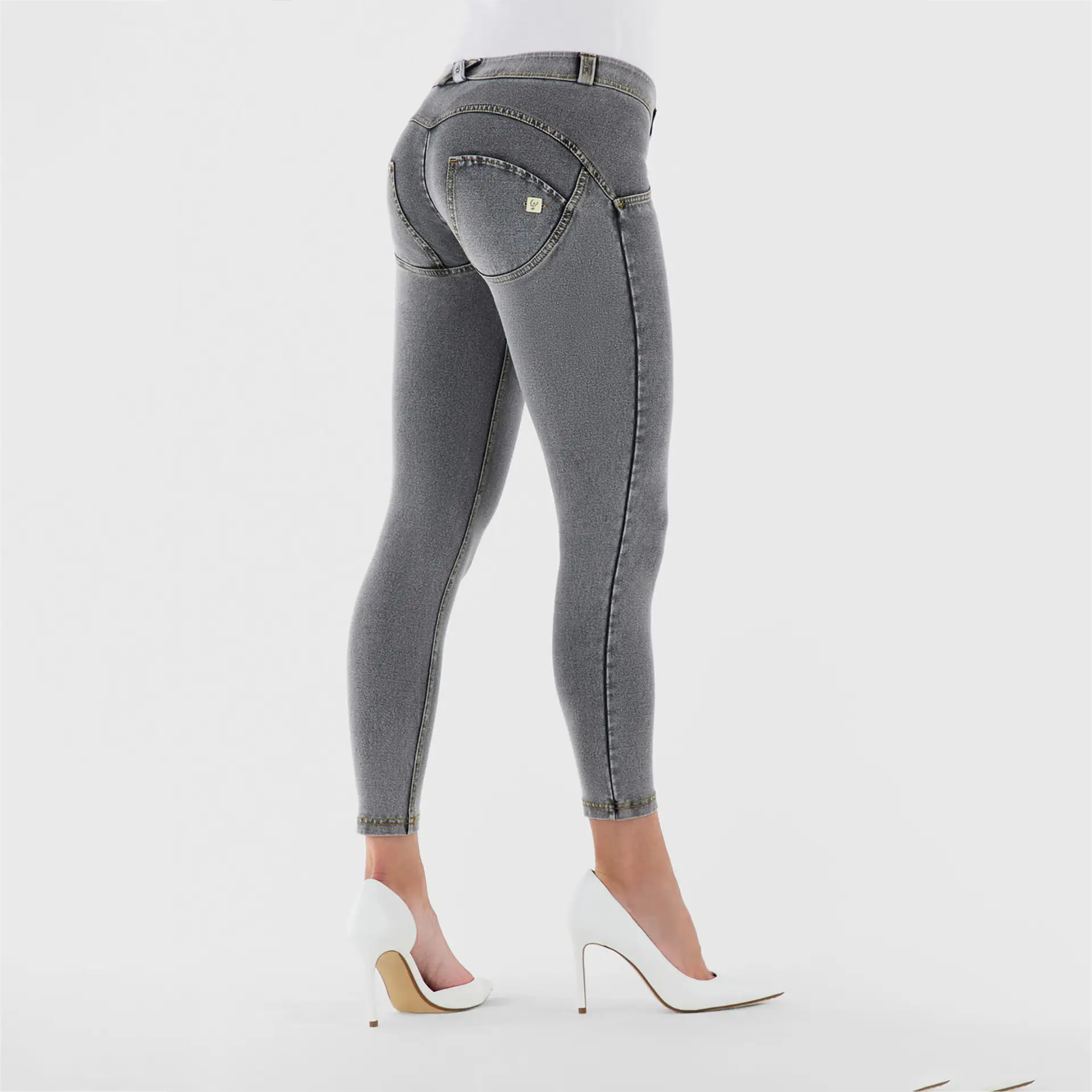 Freddy WR.UP Regular Waist Superskinny 7/8 Pants Light Grey/Yellow Seams Freddy WR.UP Regular Waist Superskinny 7/8 Pants Light Grey/Yellow Seams