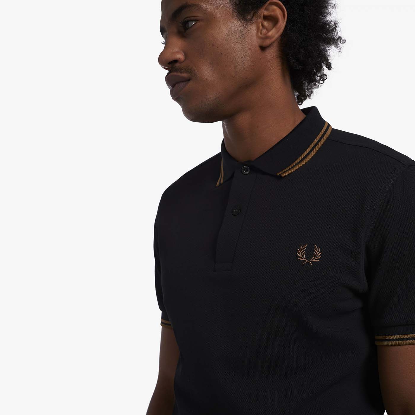 Fred Perry Poloshirt mit Doppelstreifen Black/Shaded Stone