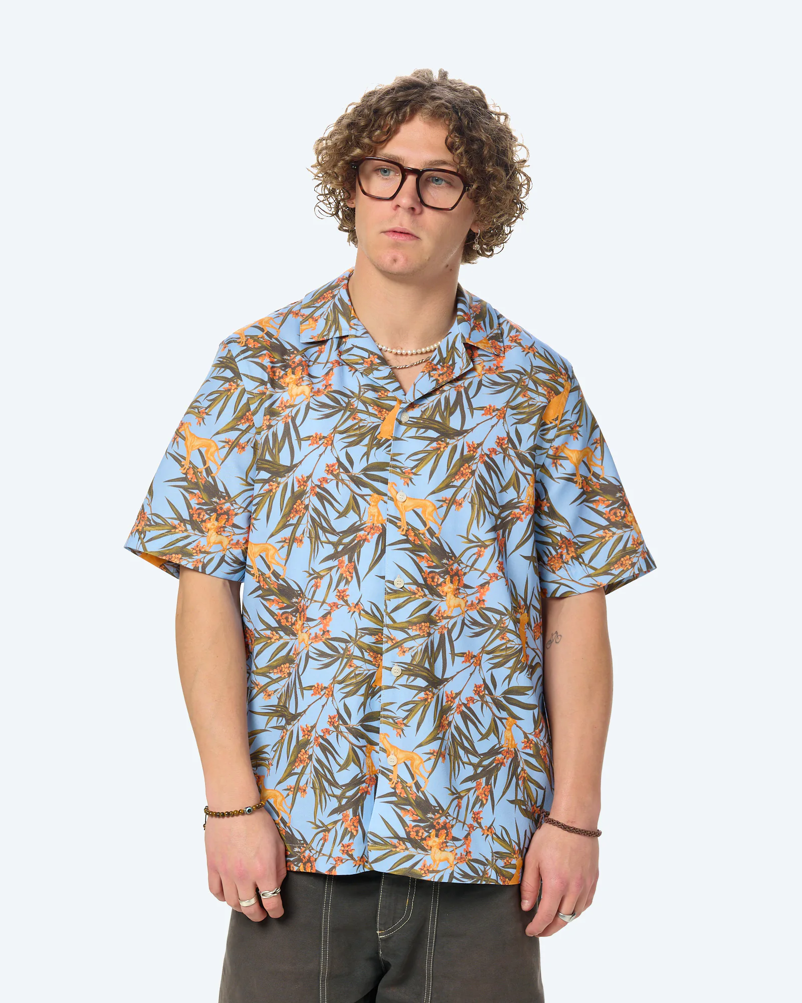 ARMEDANGELS AOP Dog Shortsleeve Shirt Wedgwood