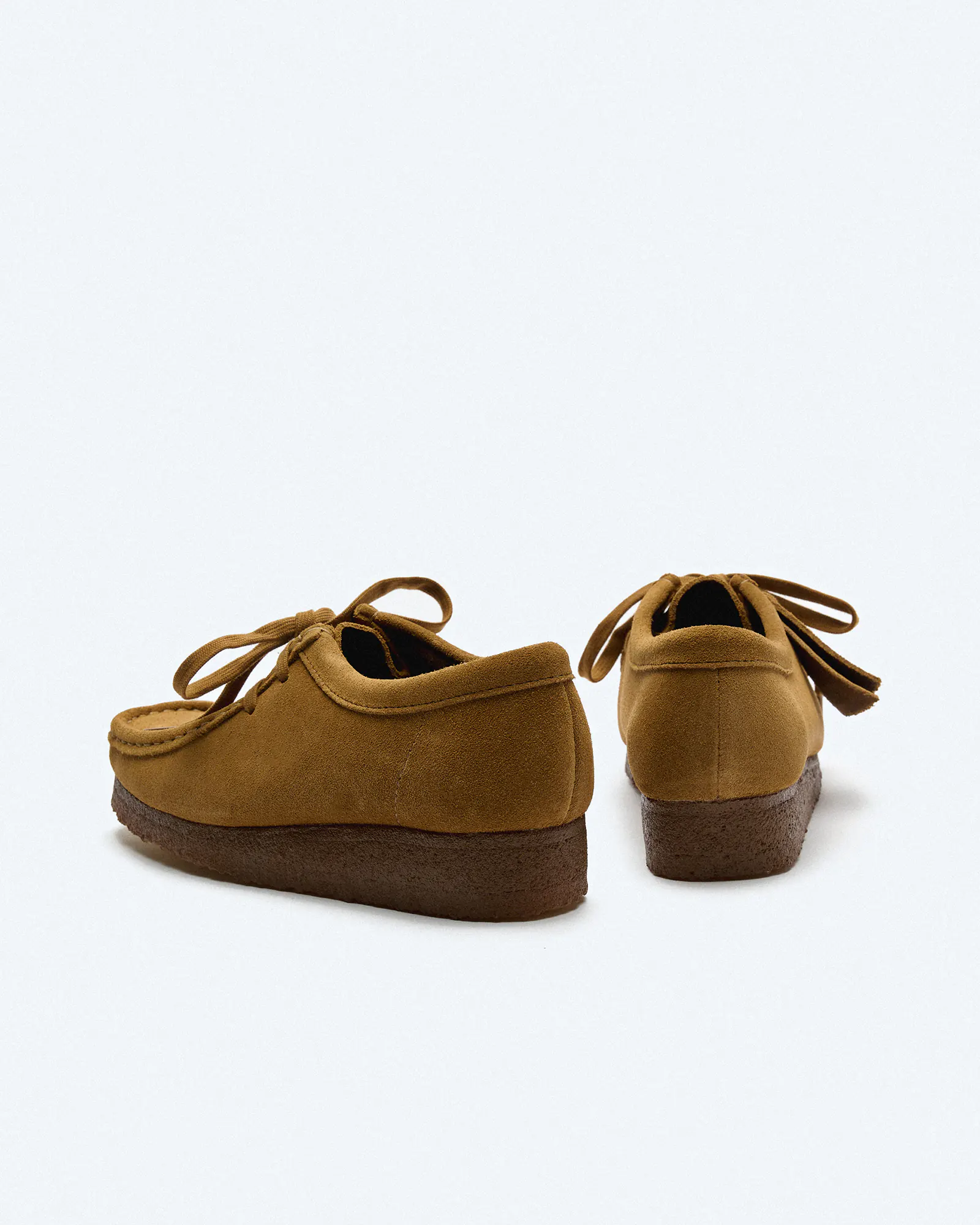 Clarks Women's Wallabee Suede Shoes Cola