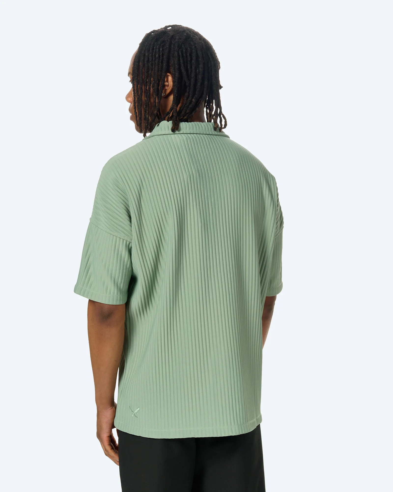 Distorted People Plissee Shirt Sage