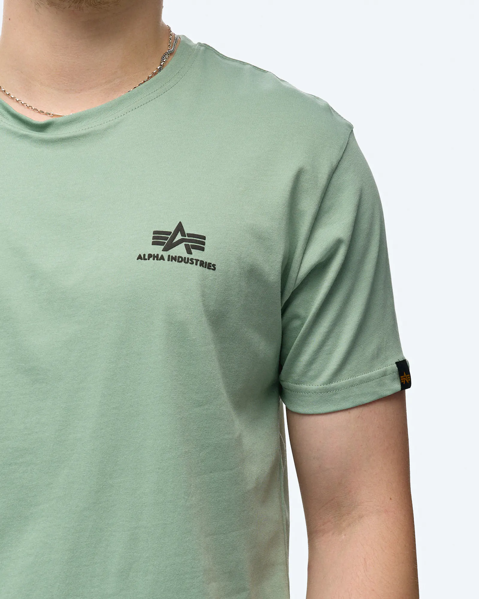 Alpha Industries Basic T-Shirt Small Logo Dusty Green Alpha Industries Basic T-Shirt Small Logo Dusty Green