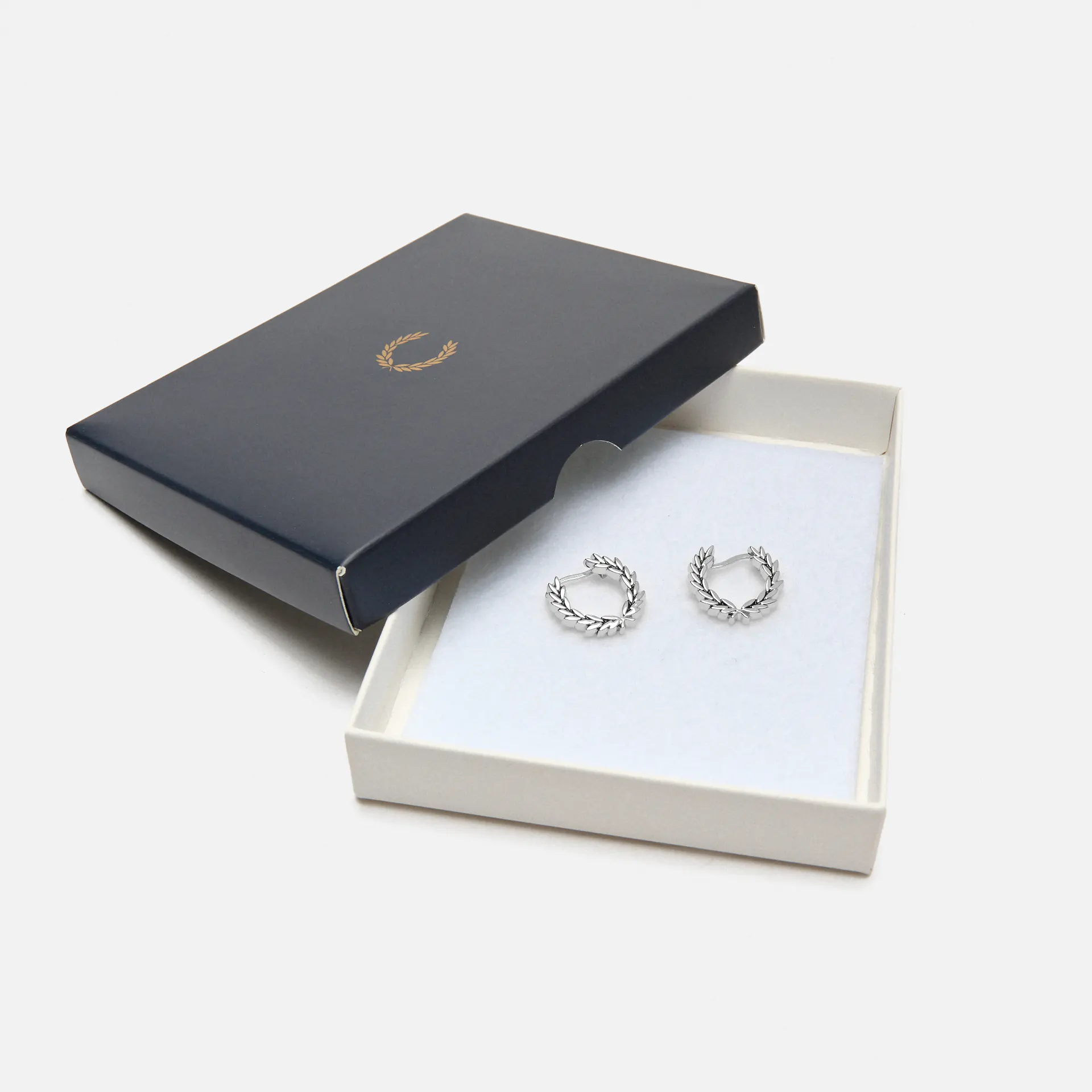 Fred Perry Laurel Wreath Mini Earrings Shiny Silver