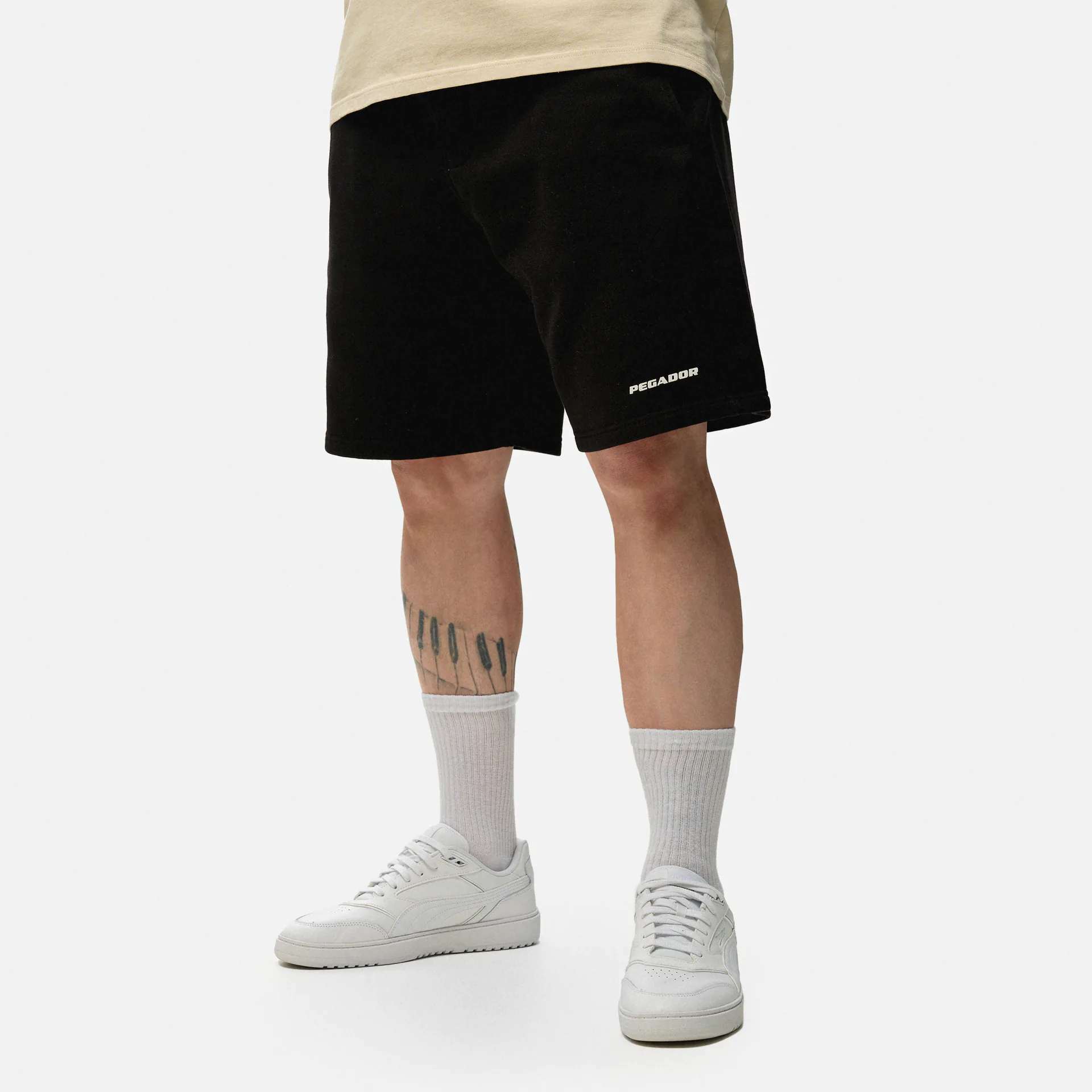 PEGADOR Logo Heavy Sweat Shorts Washed Black/White/Gum