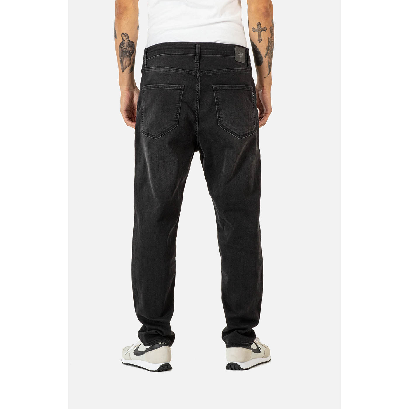 Reell Jeans Rave Tapered Fit Jeans Black Wash 