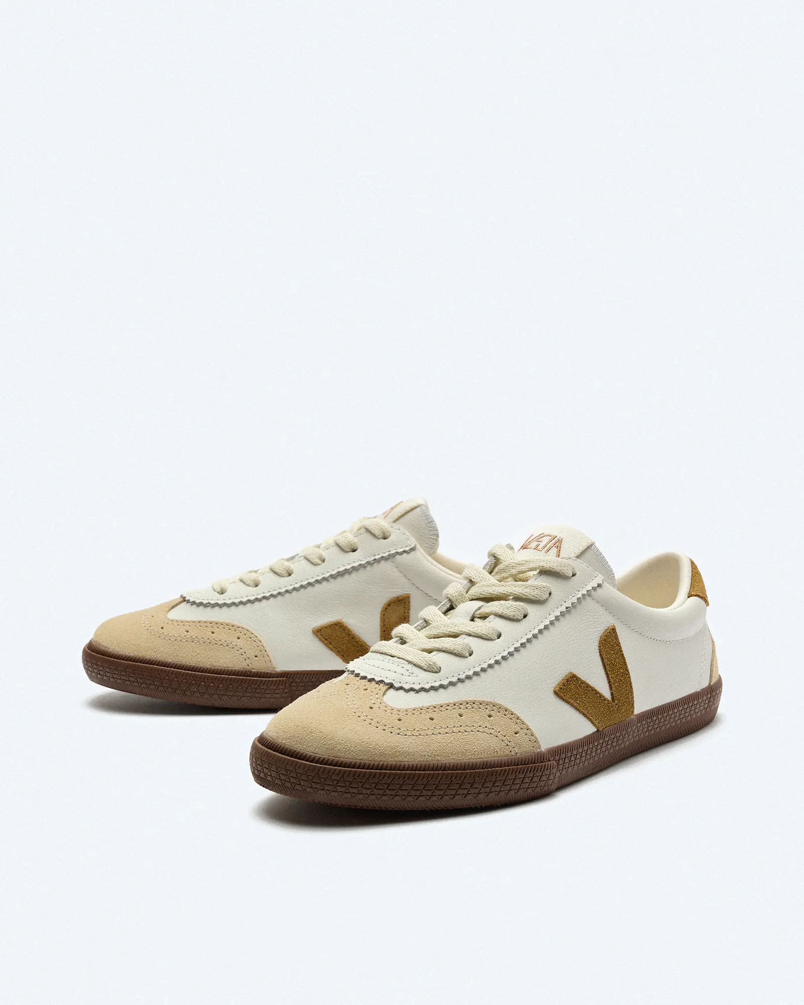 Veja Volley O.T. Leather Sneaker White Tent Bark Veja Volley O.T. Leather Sneaker White Tent Bark