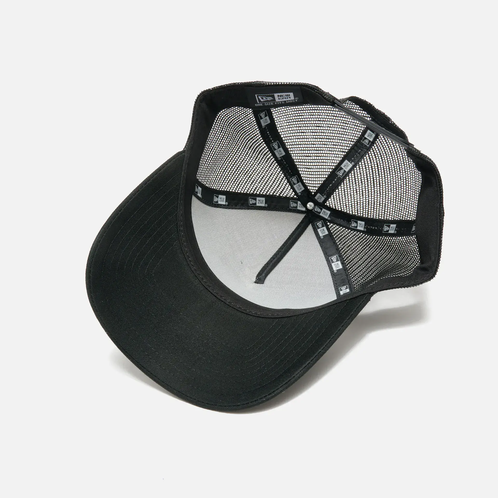 New Era Food 9Forty Trucker Cap White WHIBAZ
