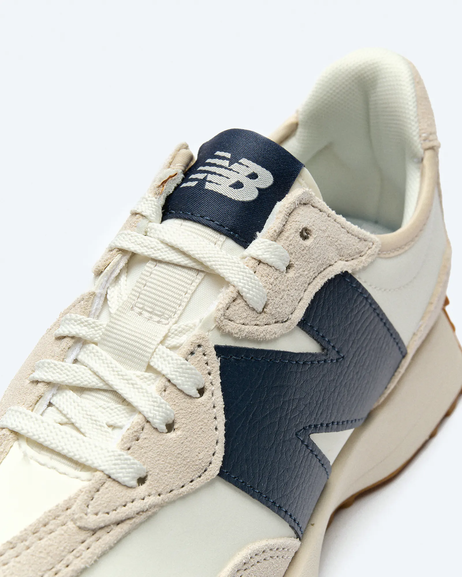 New Balance WS327 Lifestyle Sneaker Moonbeam/Outerspace New Balance WS327 Lifestyle Sneaker Moonbeam/Outerspace