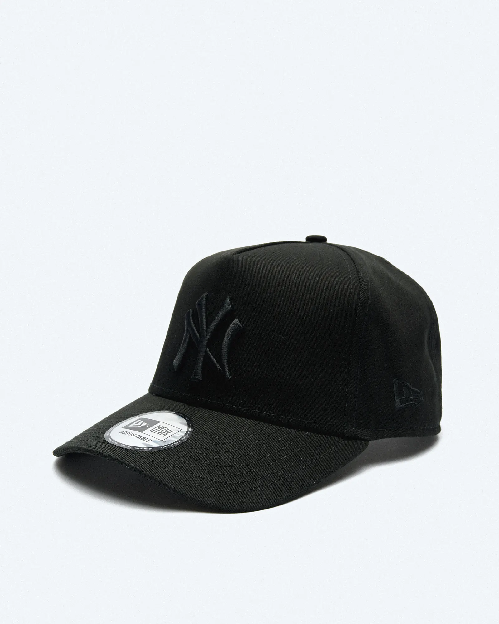 New Era NY Yankees Monochrome EFrame Strapback Cap Black New Era NY Yankees Monochrome EFrame Strapback Cap Black