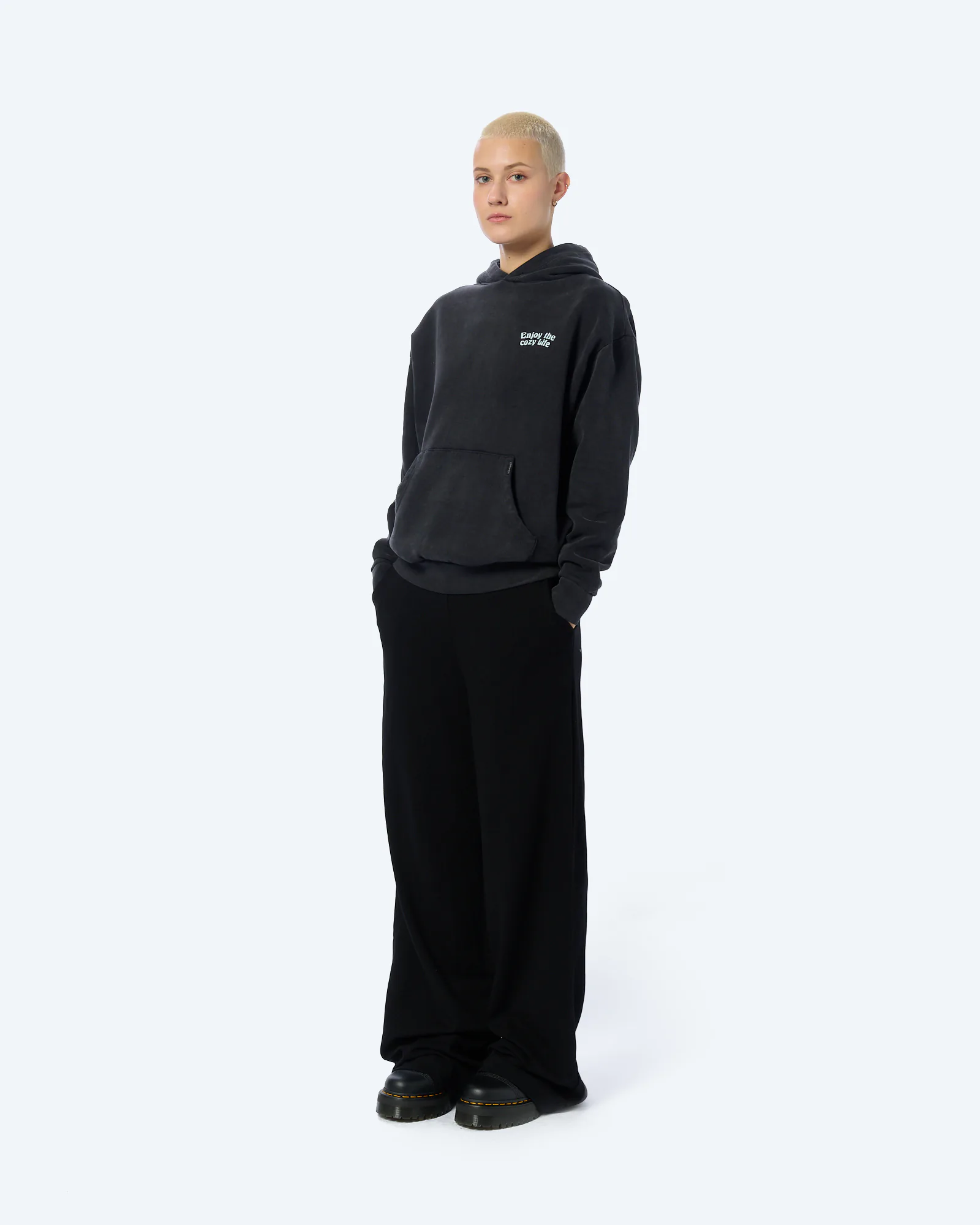 Kleinigkeit Cozy Life Hoodie Black Dyed