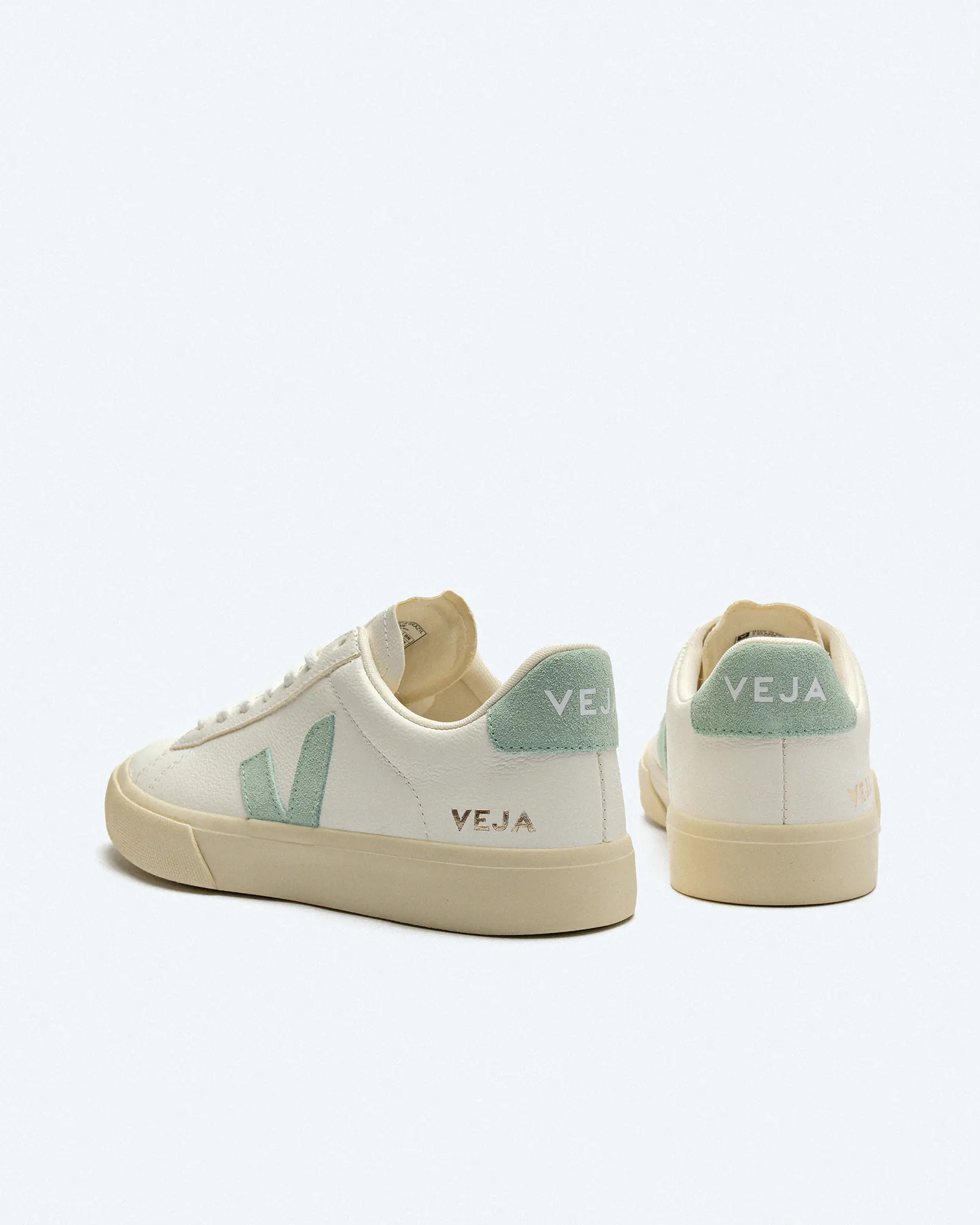 Veja Campo Chromefree Leather Sneaker Extra White/Matcha Veja Campo Chromefree Leather Sneaker Extra White/Matcha