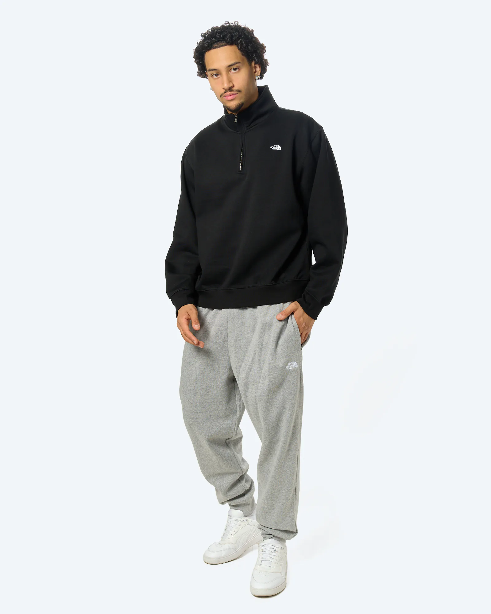 M Essential Simple Dome Relax 1/4 Zip TNF Black