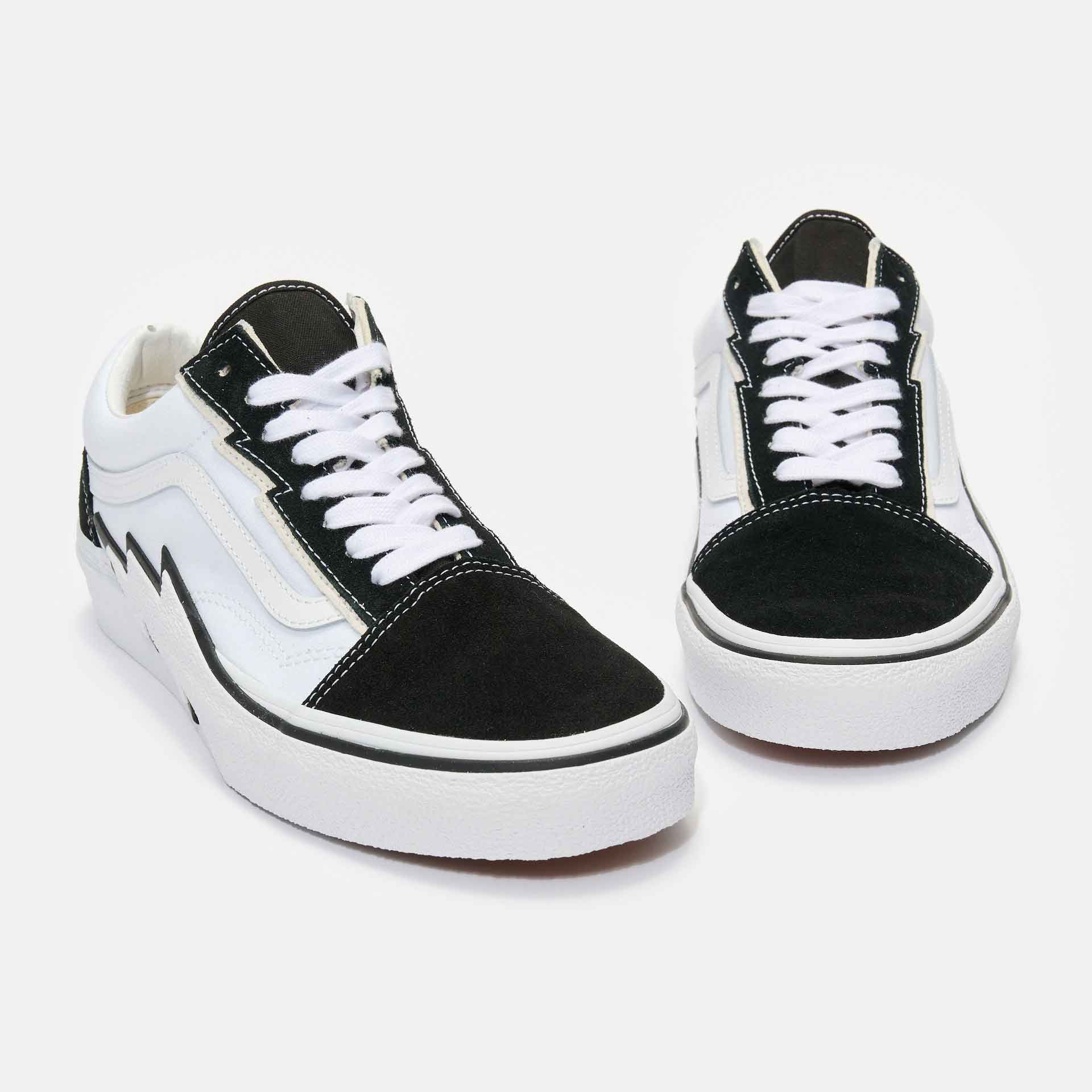 Vans Old Skool Bold 2-Tone Sneaker Black/True White