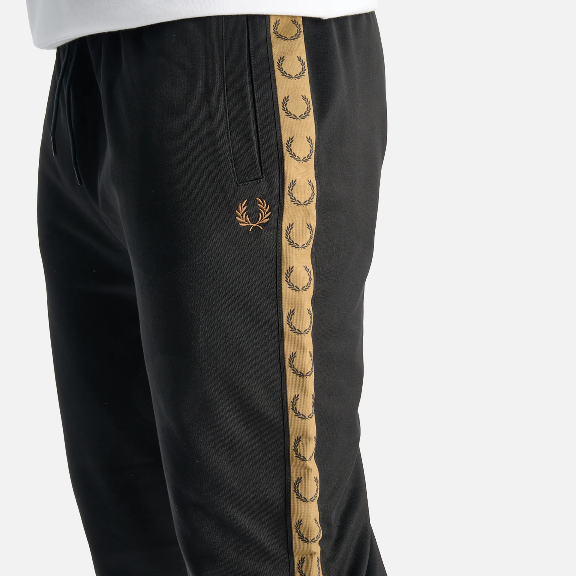 Fred Perry Seasonal Taped Track Pant Black/Shaded Stone