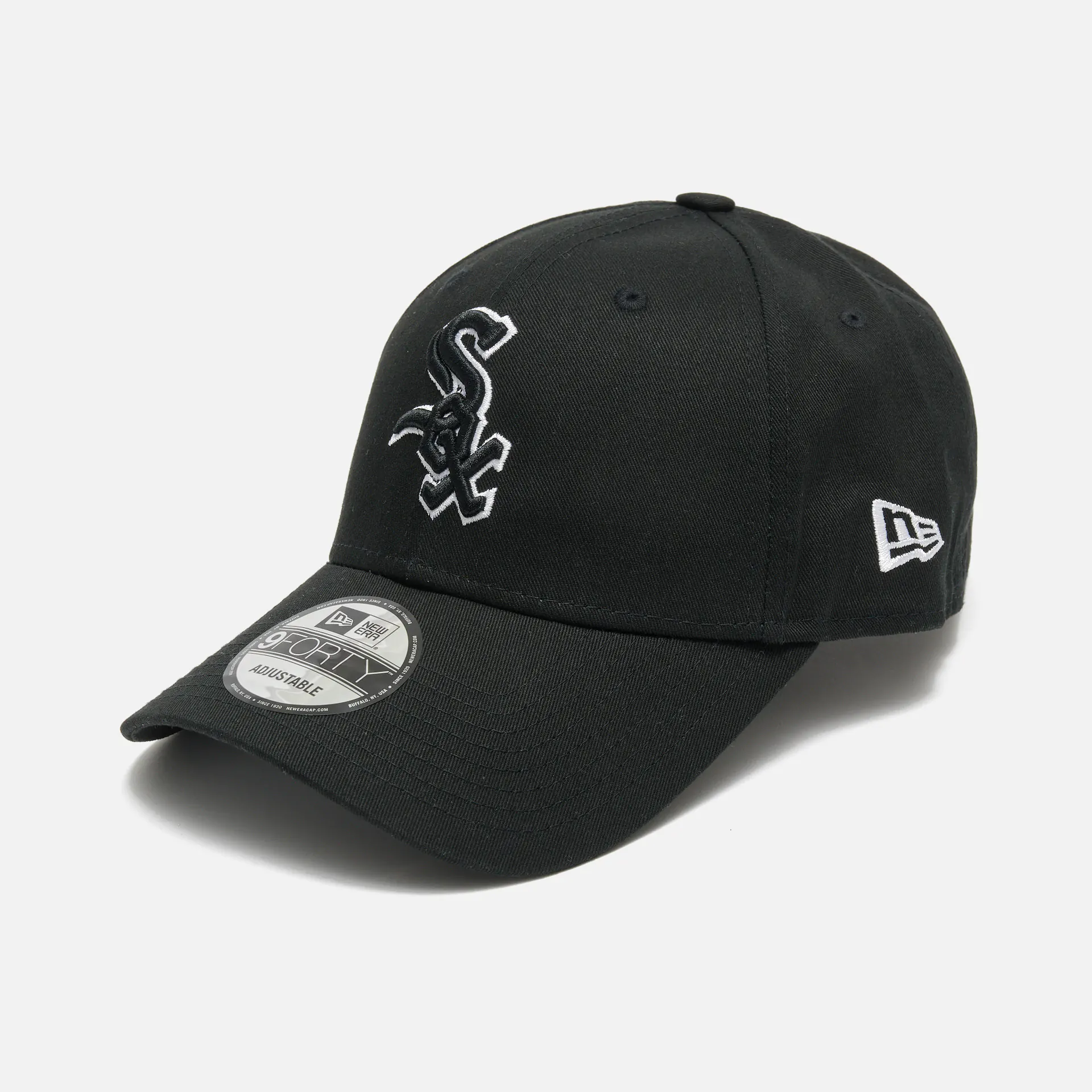 New Era MLB Chicago White Sox Team Outline 9Forty Strapback Cap Black/White