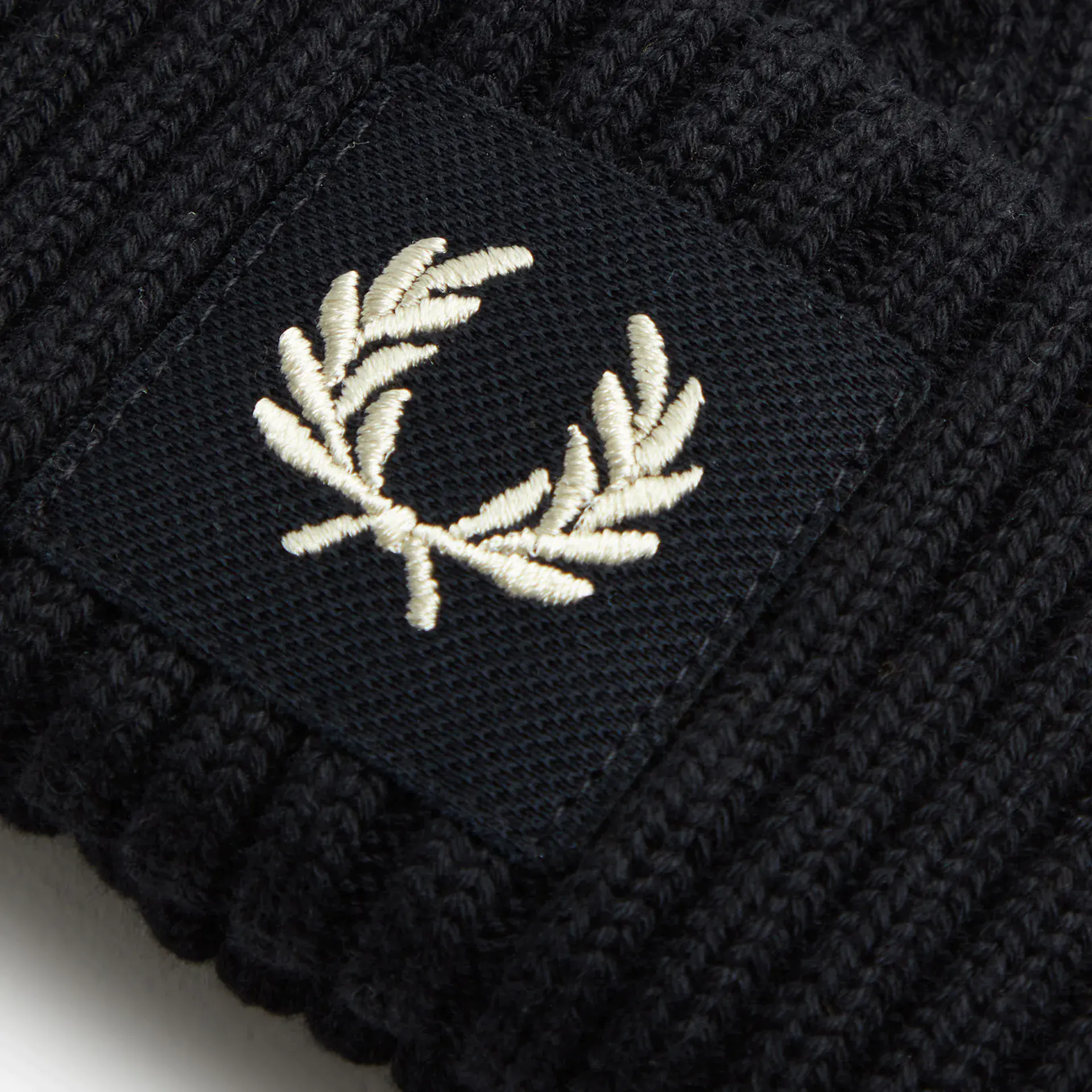 Fred Perry Patch Brand Chunky Rib Beanie Black/Oatmeal